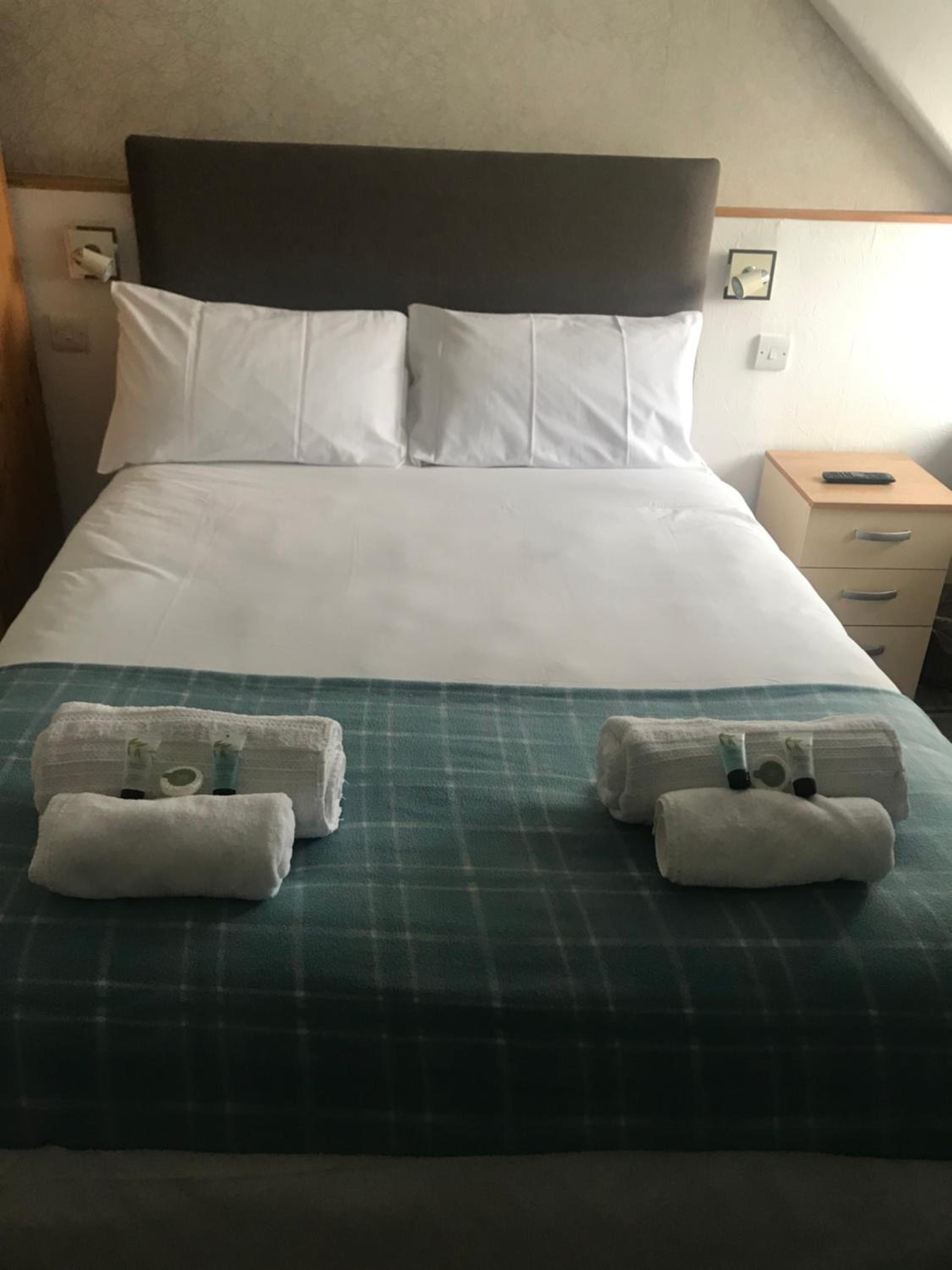 Double Room With Shared Bathroom