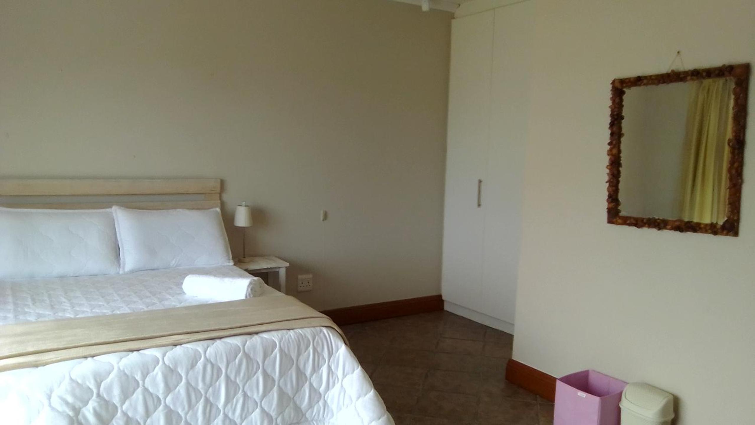Deluxe Double Room with Balcony - Photo 3