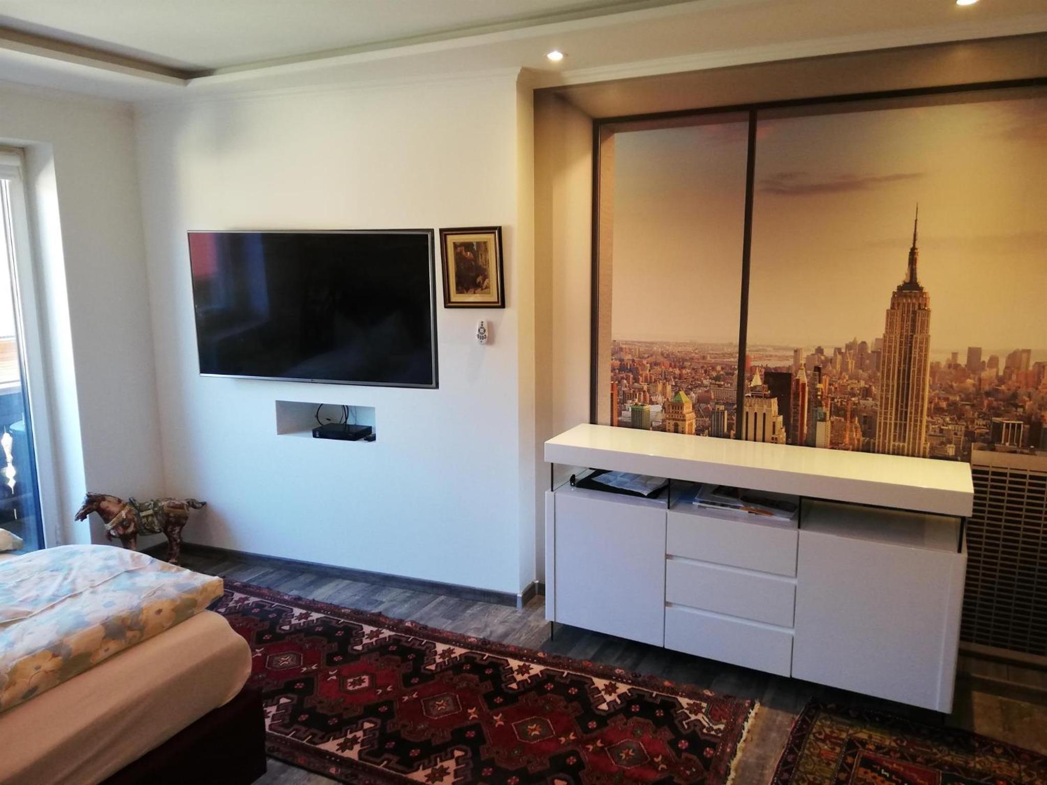 Apartment with Balcony photo 1