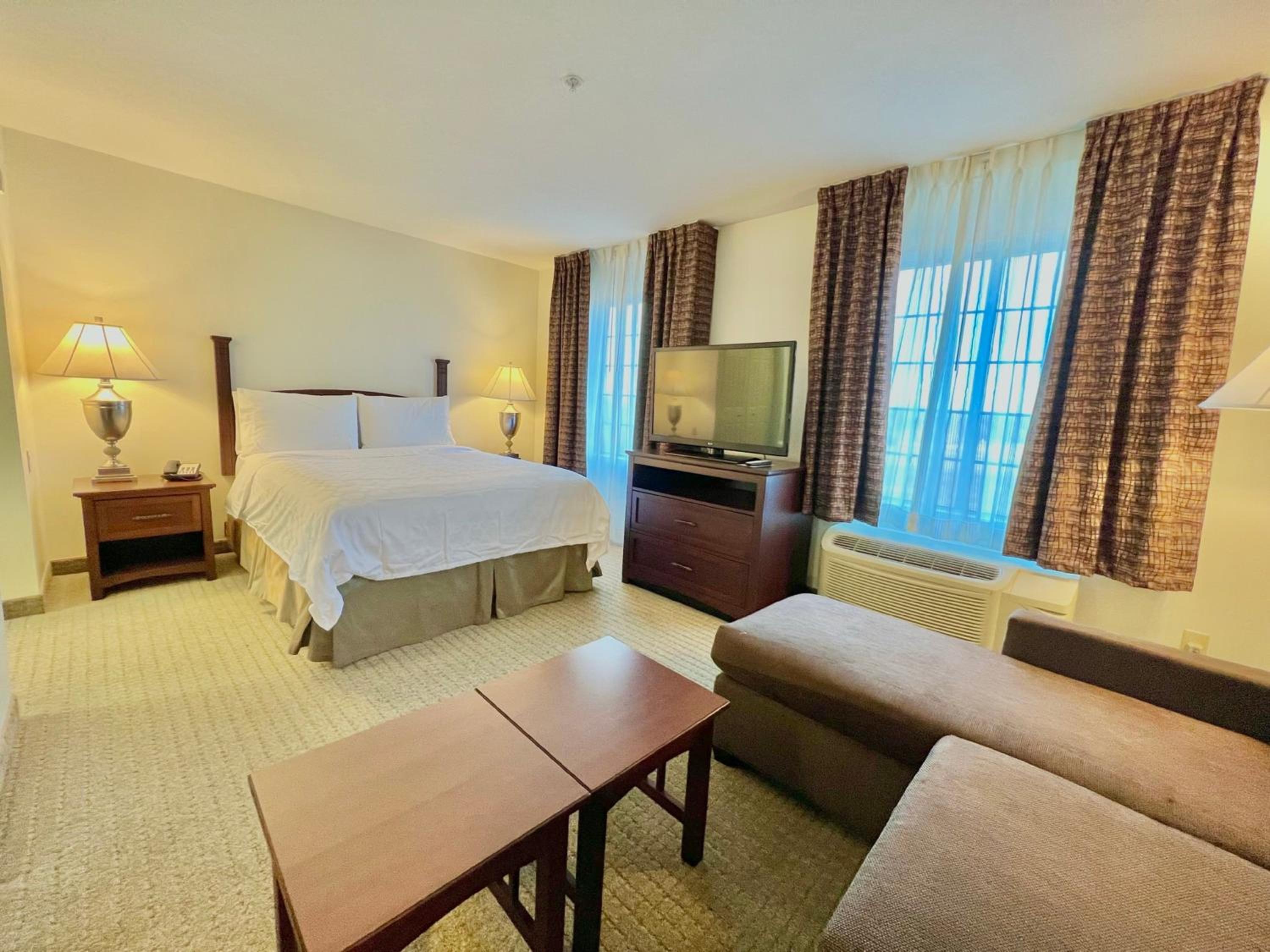 King Studio Suite - Photo 4