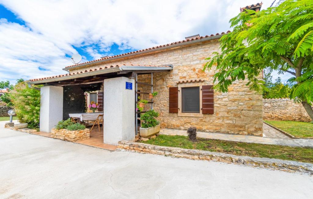 Three-Bedroom Villa photo 3