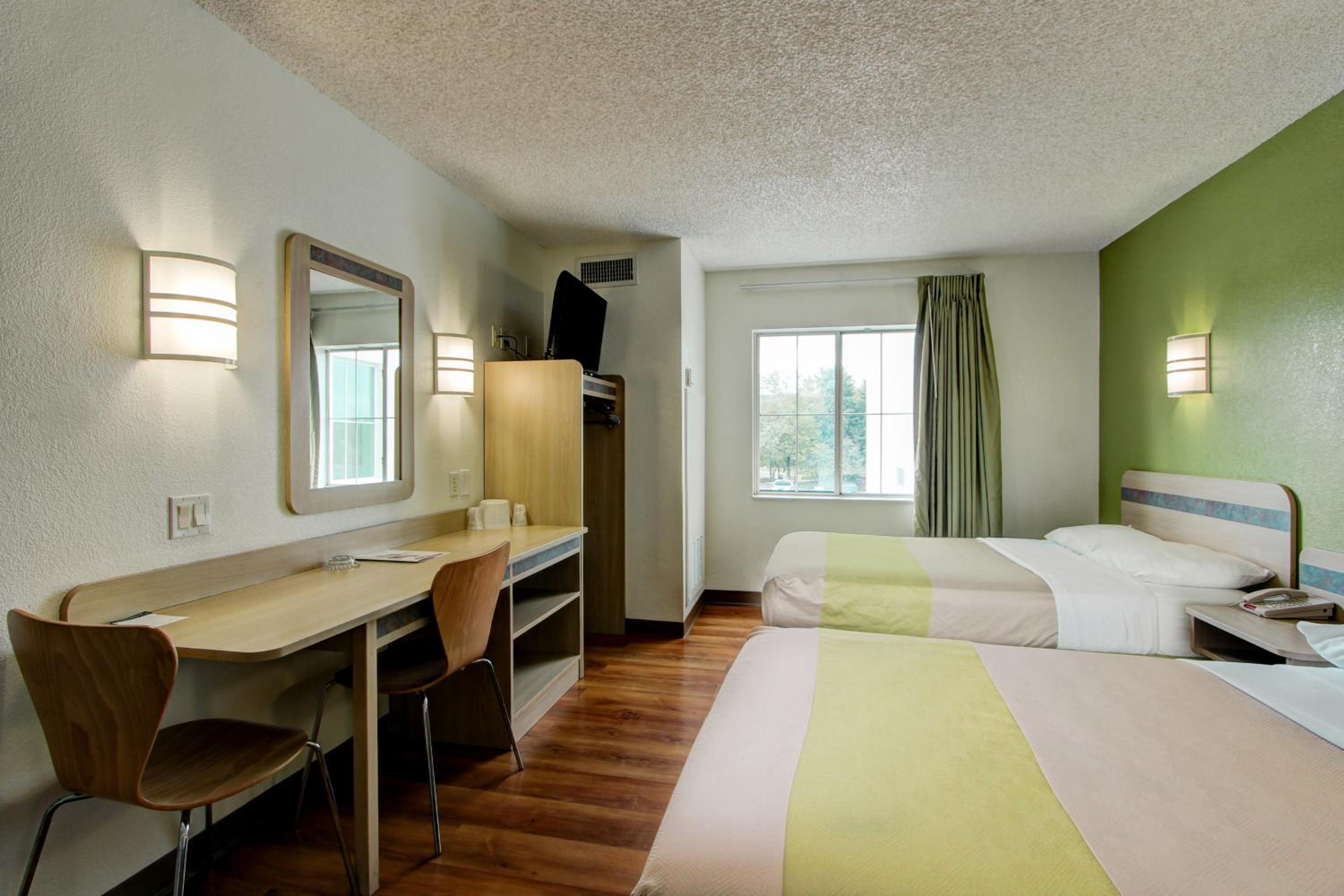 Super 8 by Wyndham Aurora East, Billede 21
