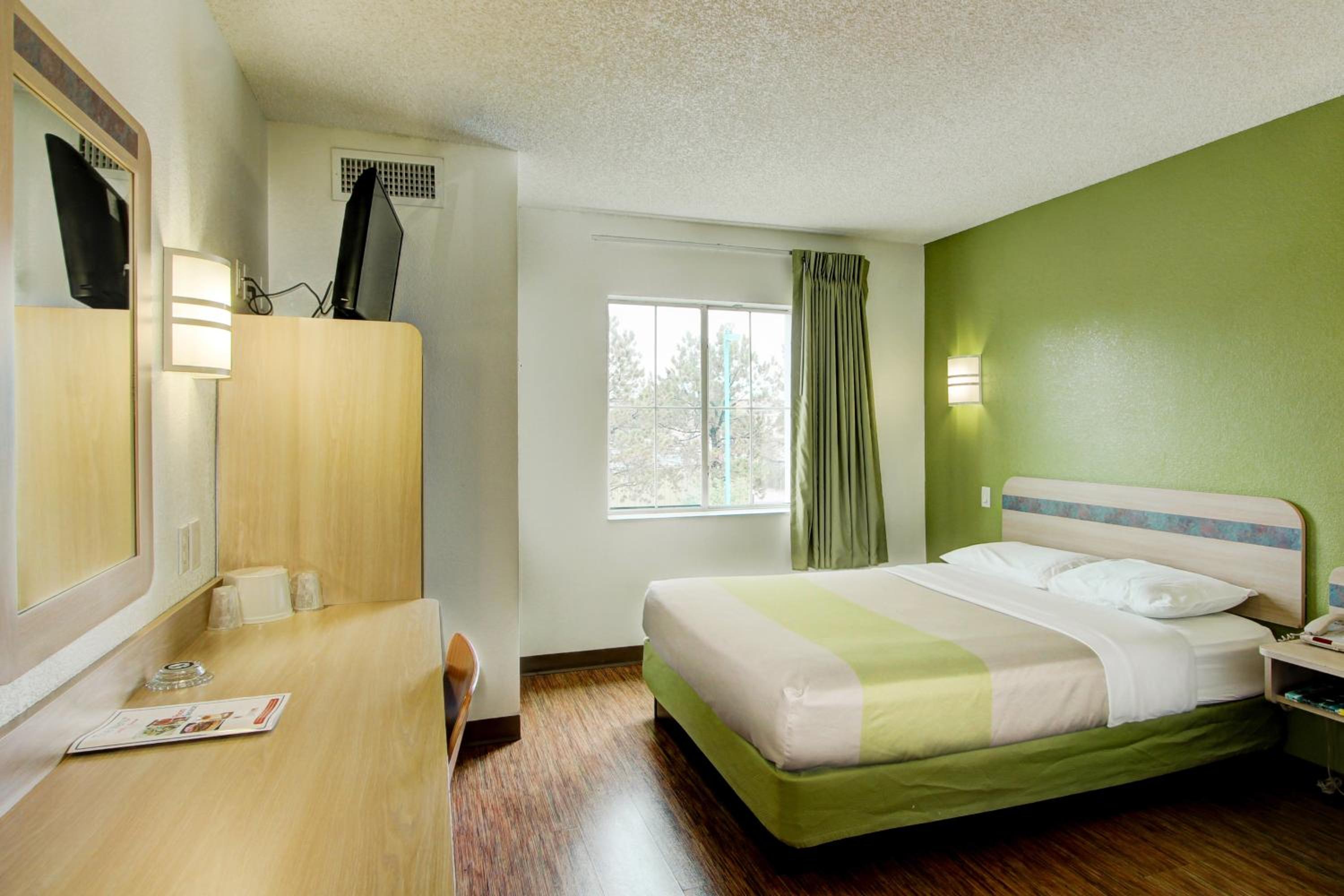 Super 8 by Wyndham Aurora East, Billede 16