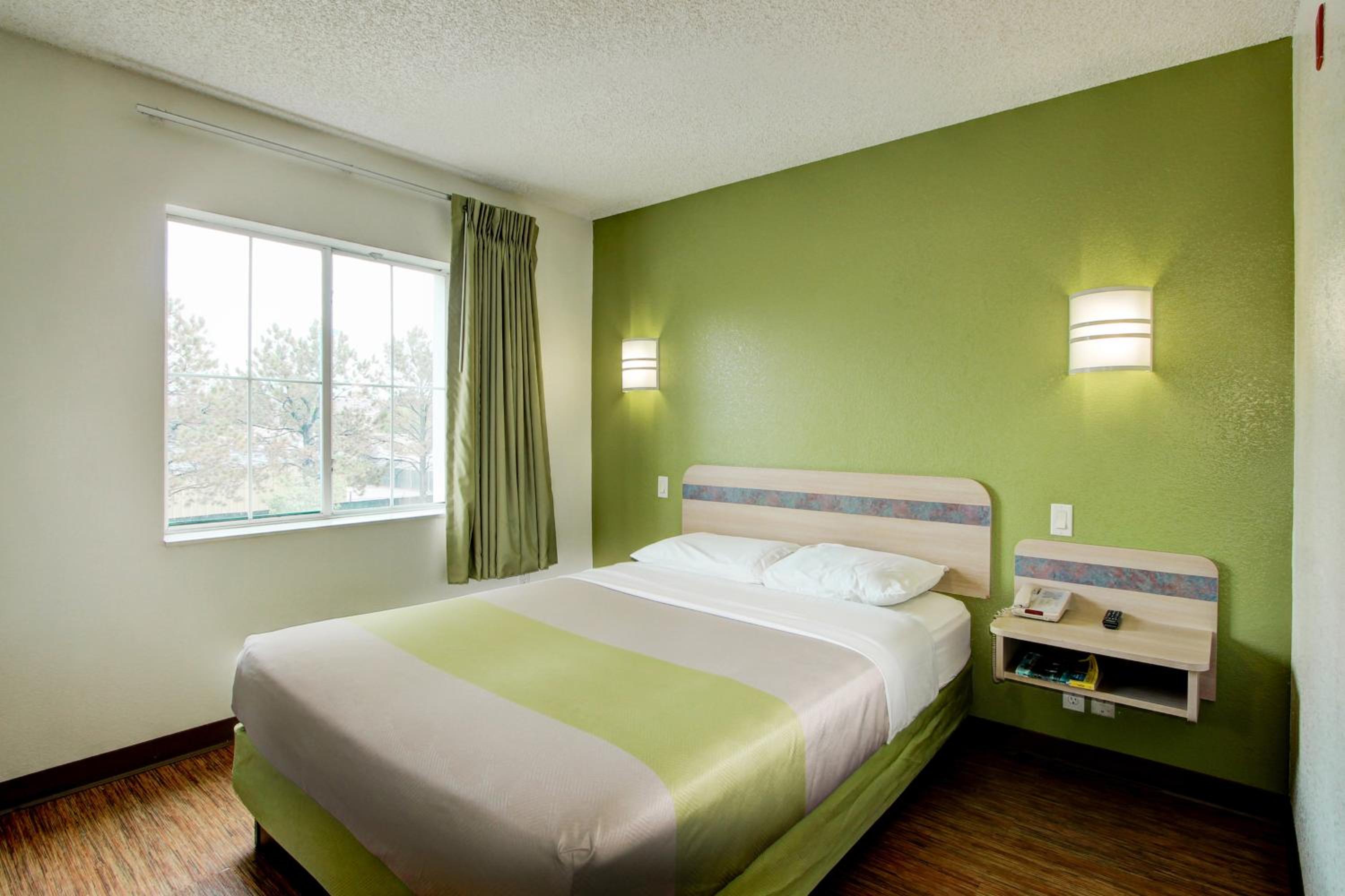 Double Room - Non Smoking photo 2