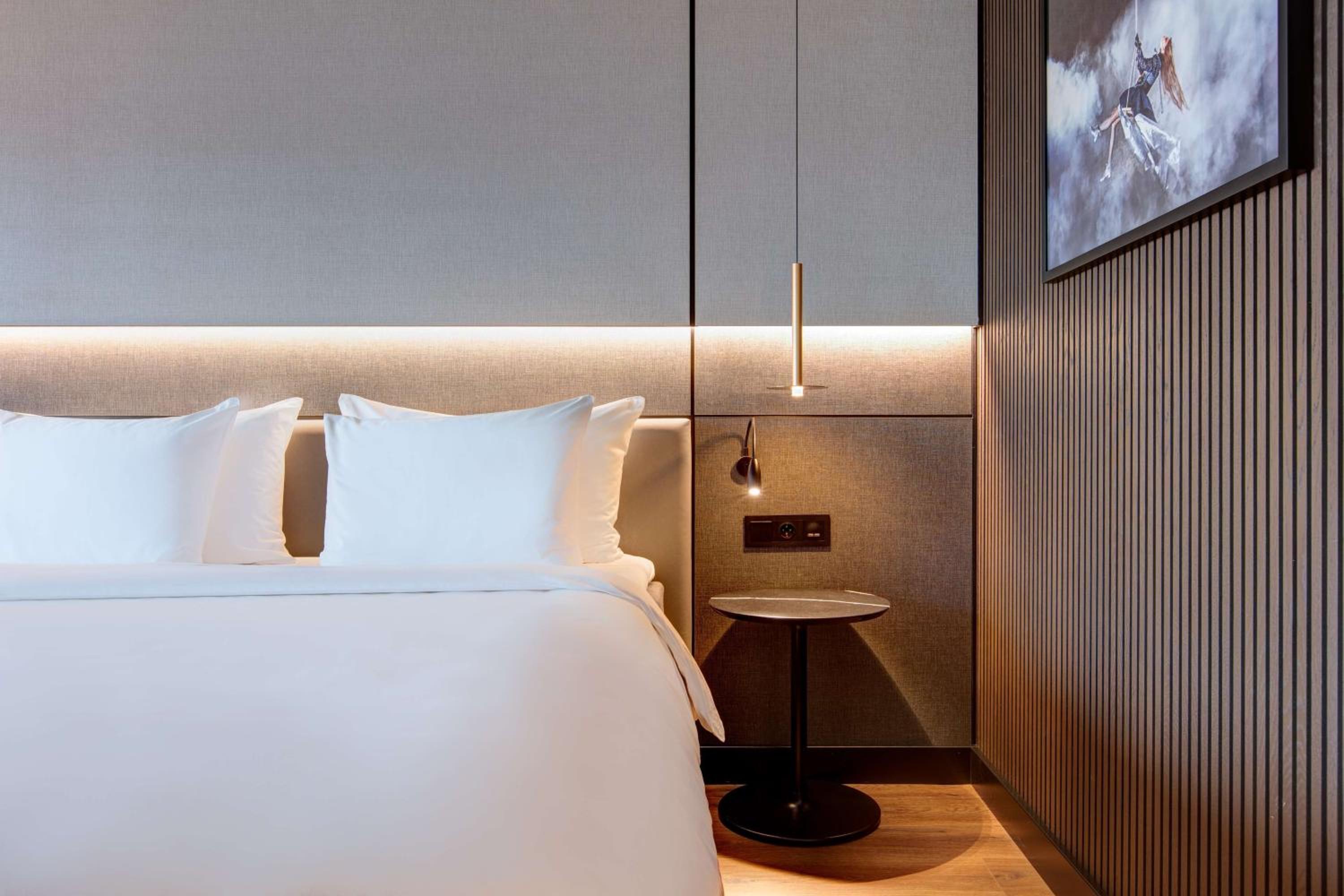 Premium Room with Fjord View - Photo 2