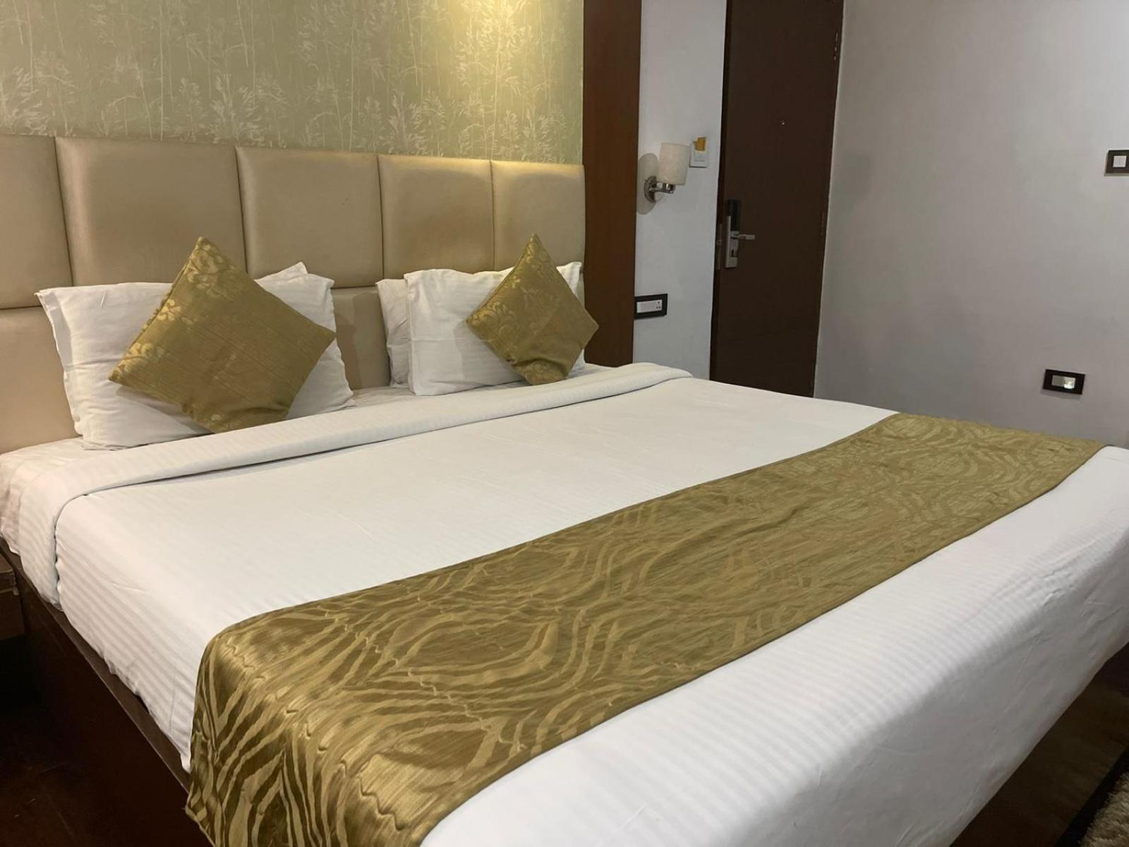 Deluxe Single Room