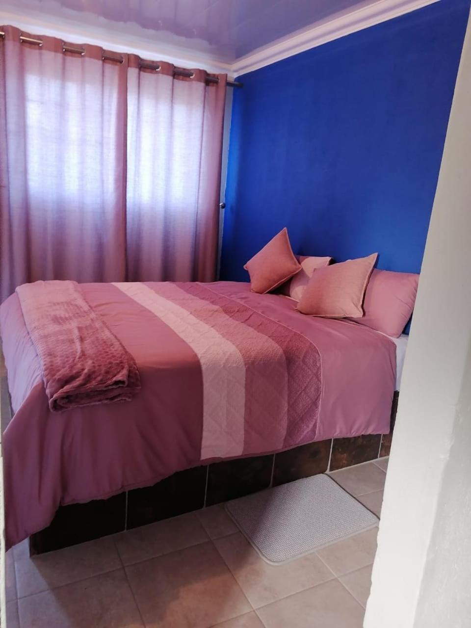 Double Room - Photo 6