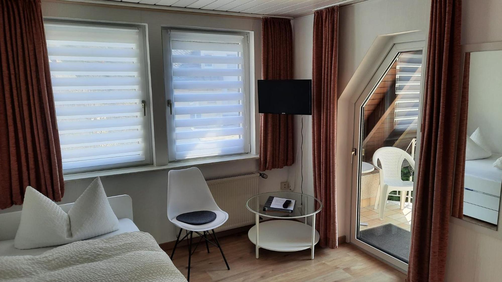 Single Room photo 3
