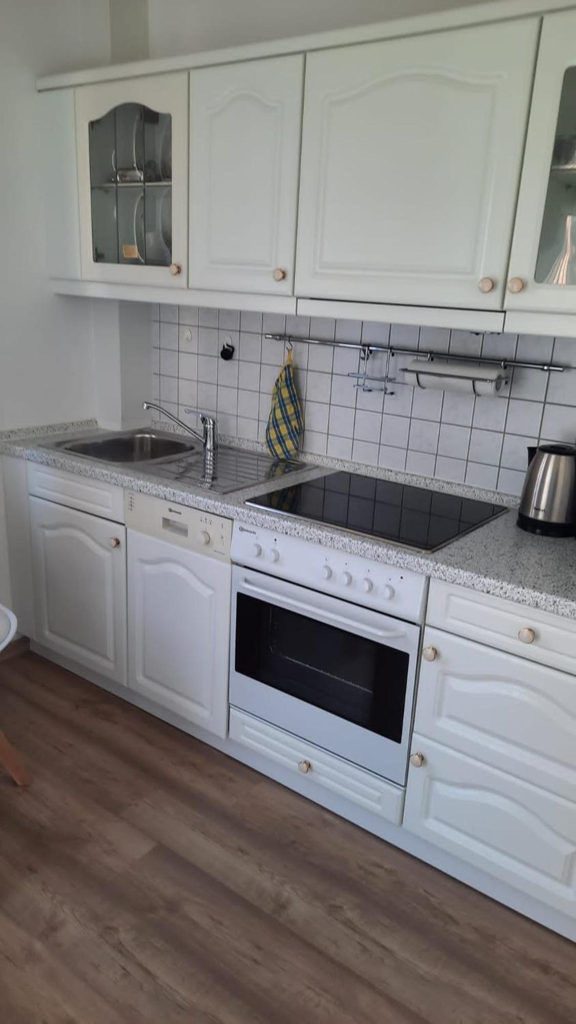 Apartment 4 with 1 Bedroom, Kitchen and Balcony photo 3