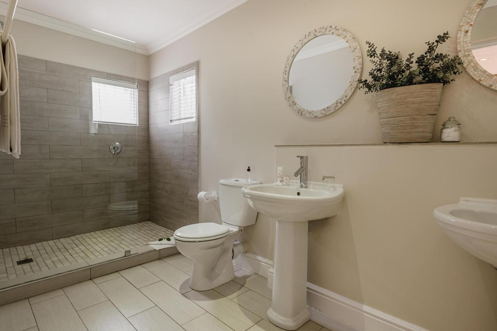 Standard Room - Photo 2