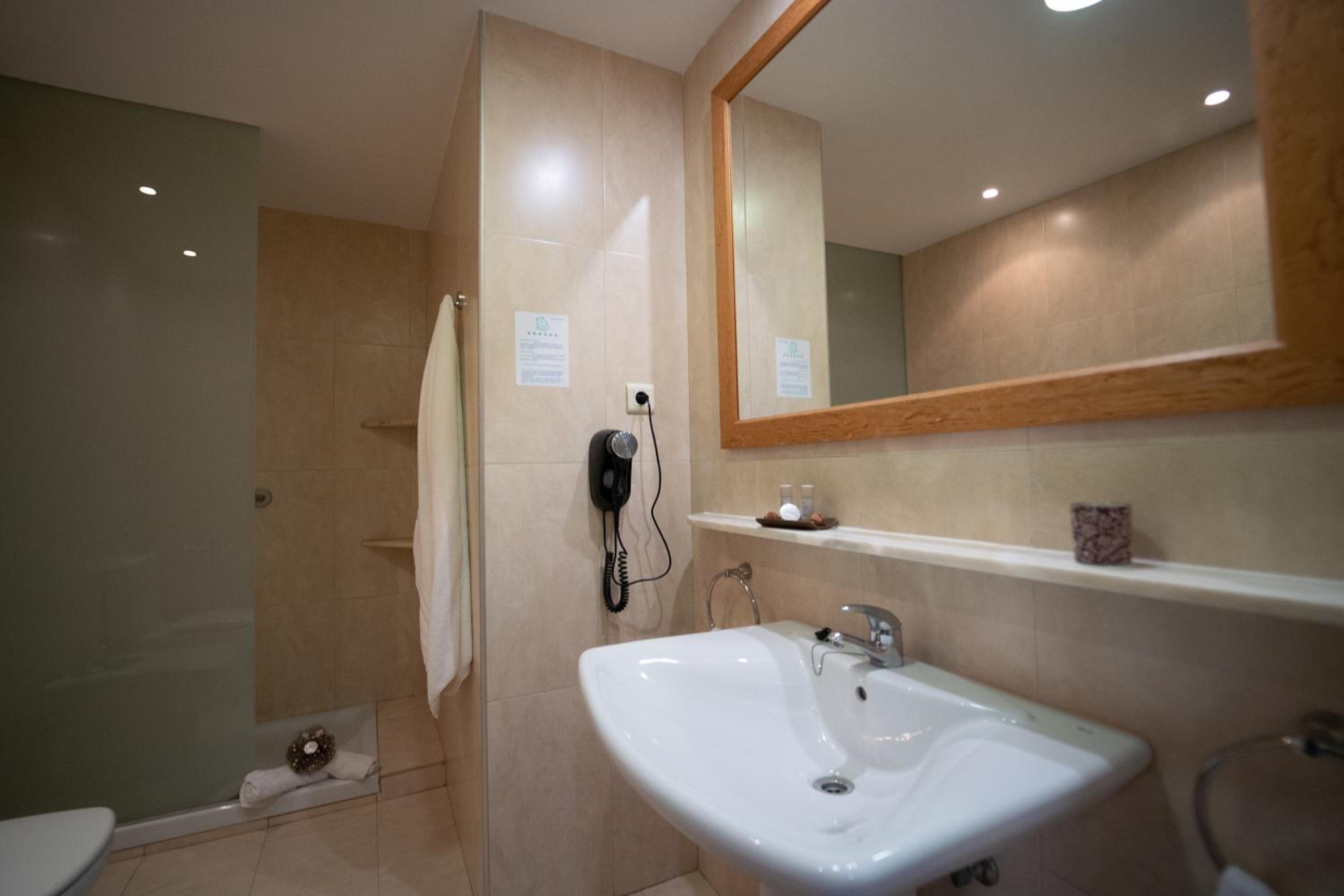 One-Bedroom Apartment (2 Adults) - Photo 9