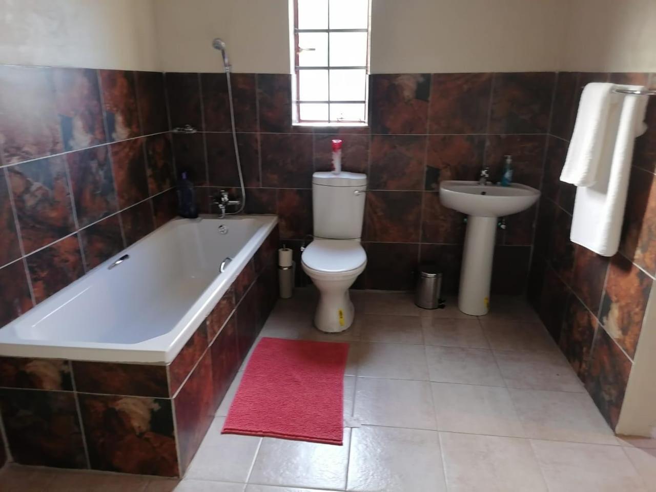 Double Room - Photo 3