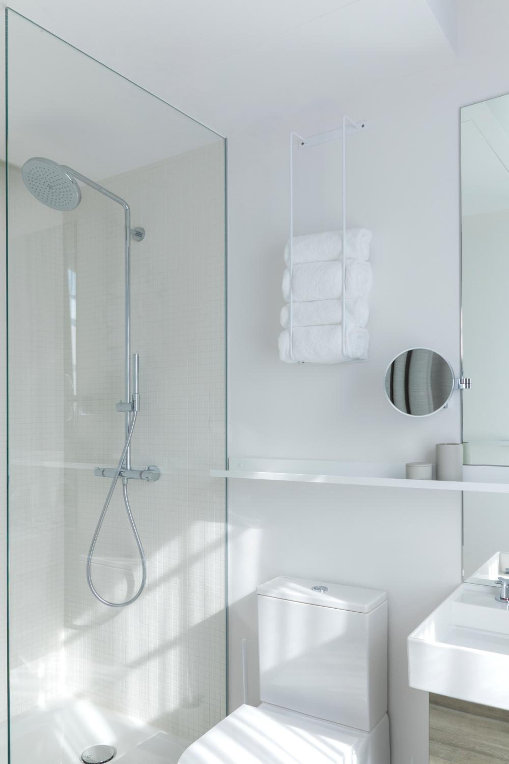 Suite Compact photo 2