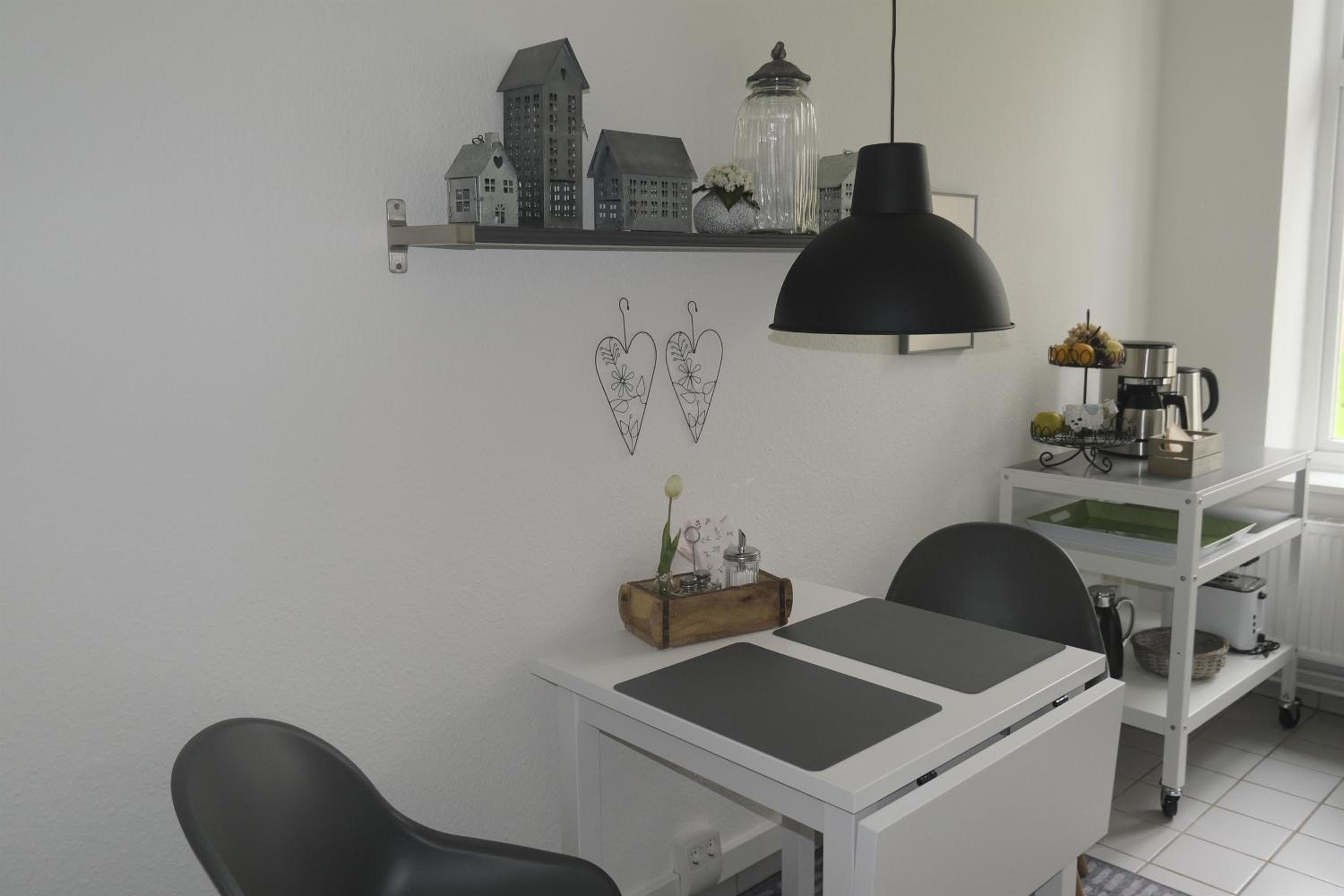 One-Bedroom Apartment photo 3