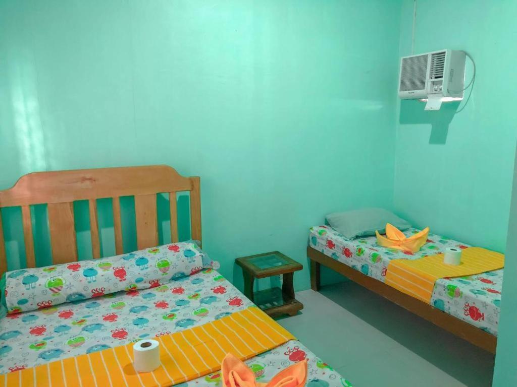 Standard Twin Room - Photo 2