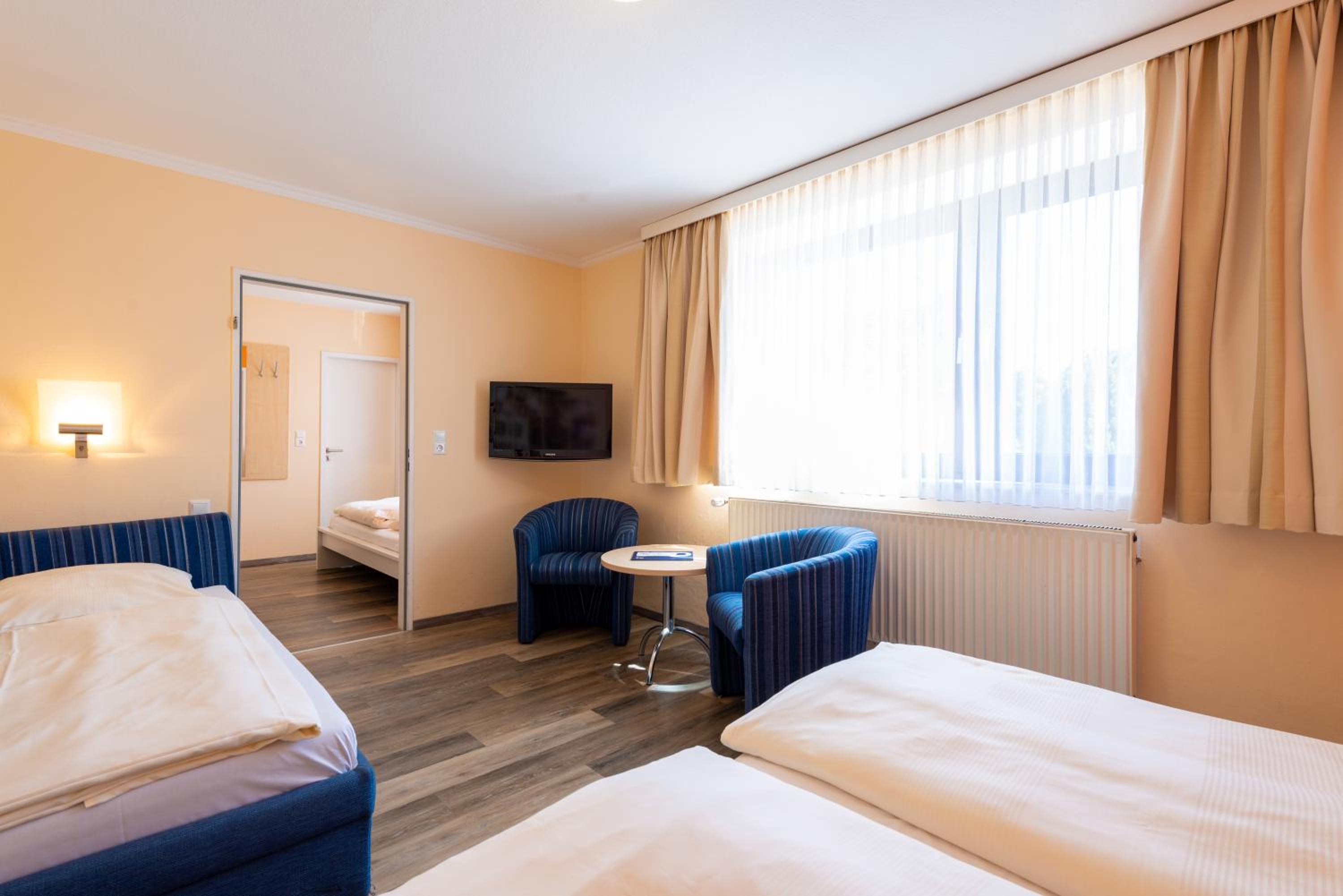 Quadruple Room - Photo 2