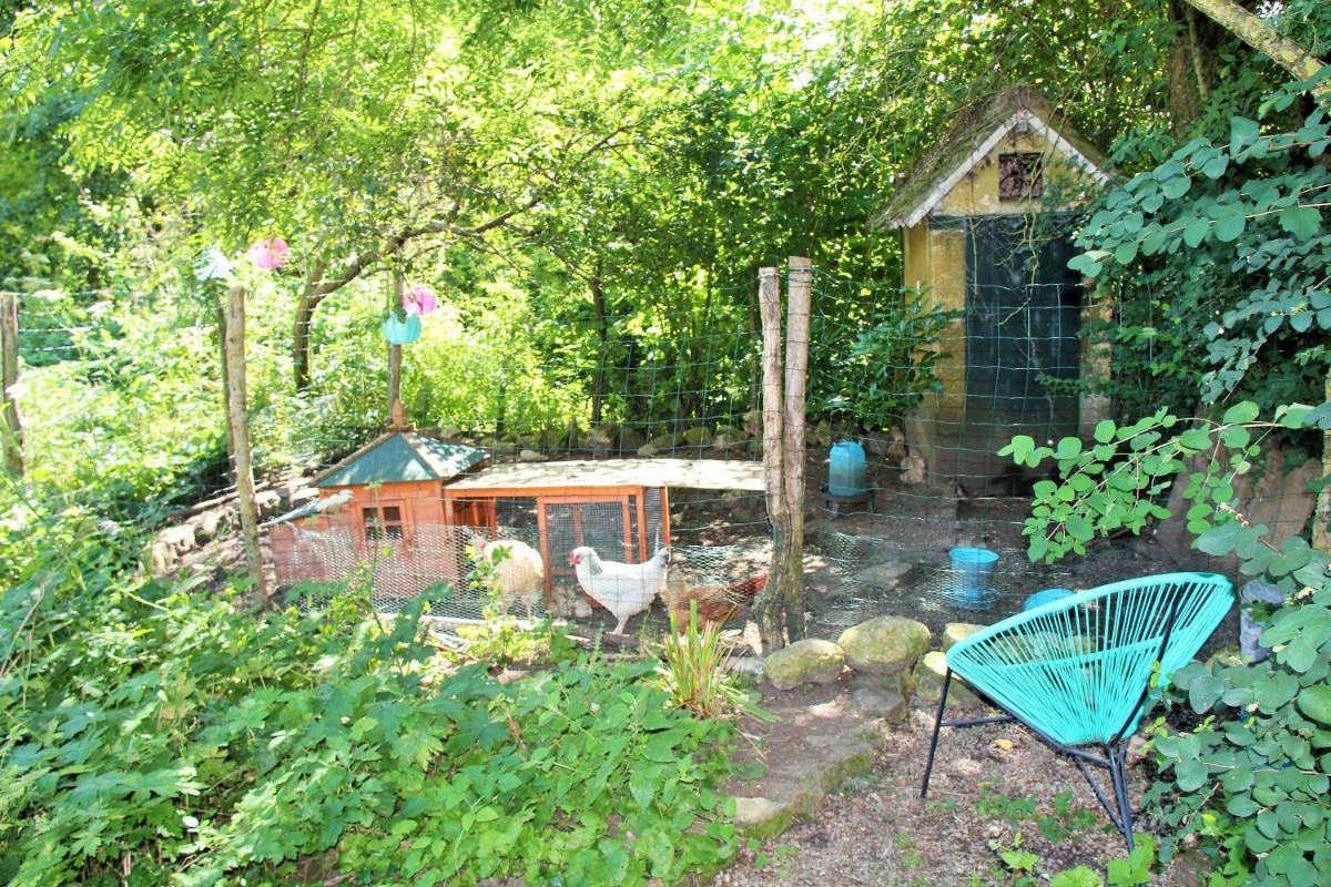 Double Room with Garden View - Photo 25