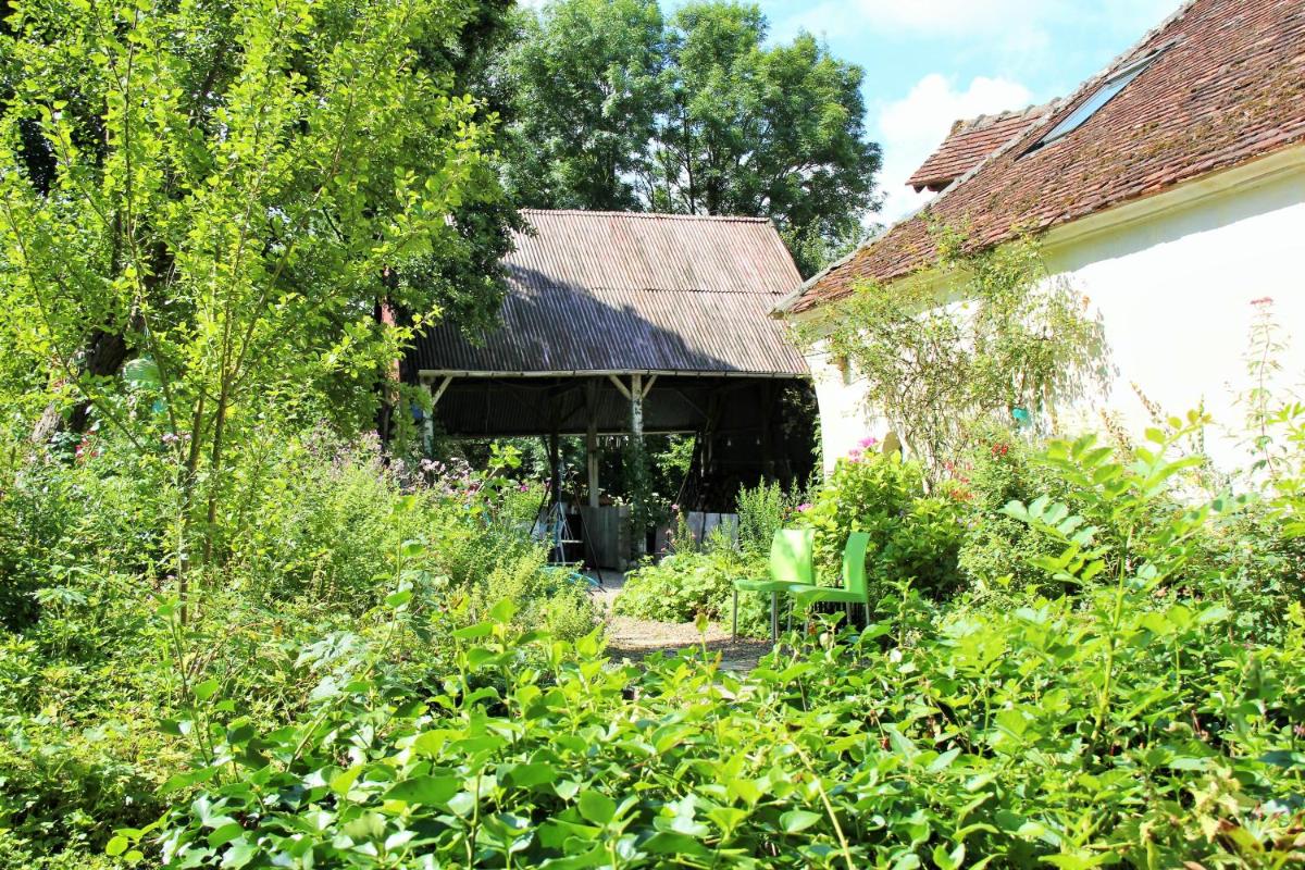 Double Room with Garden View - Photo 24