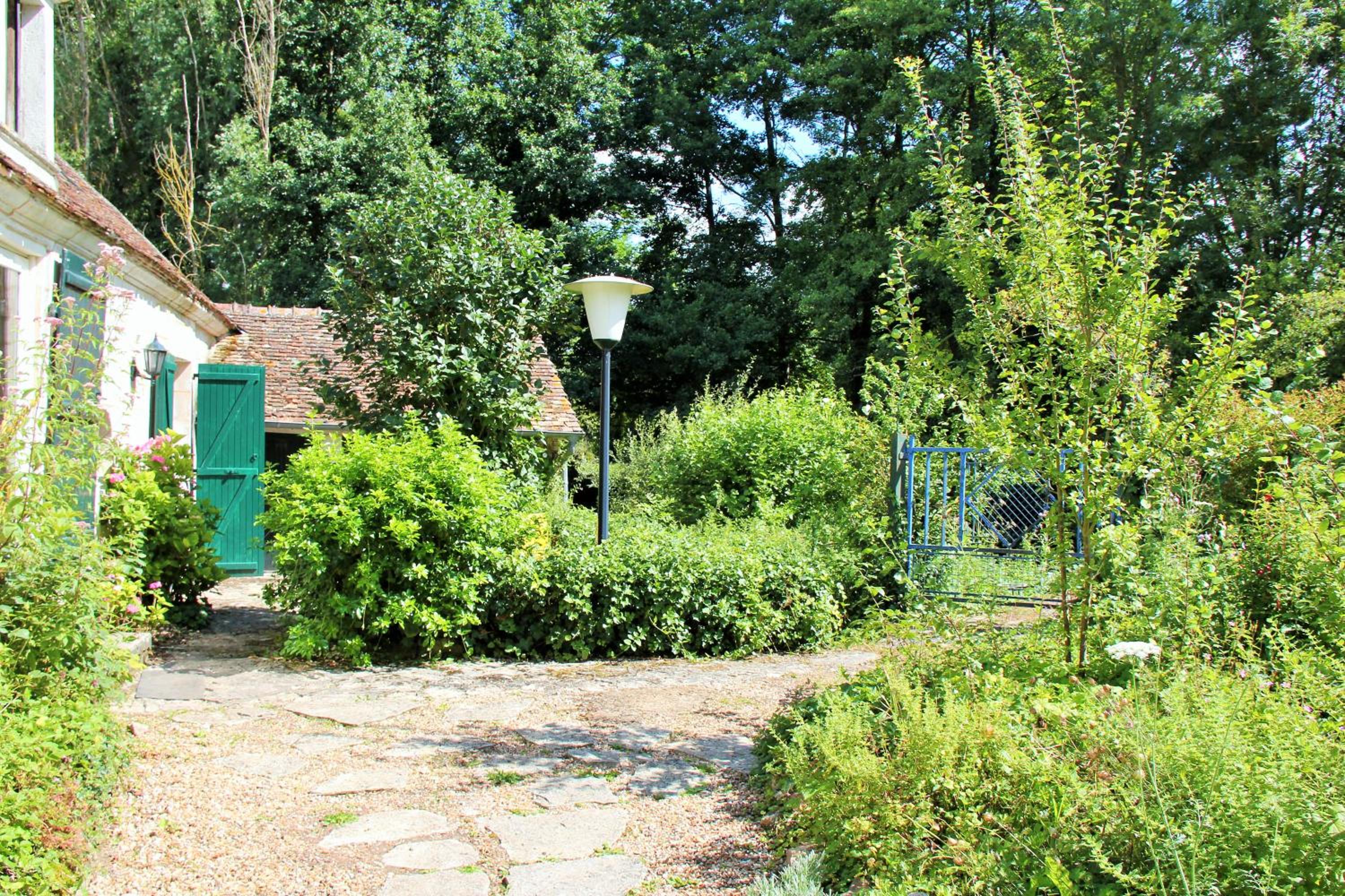 Double Room with Garden View - Photo 22