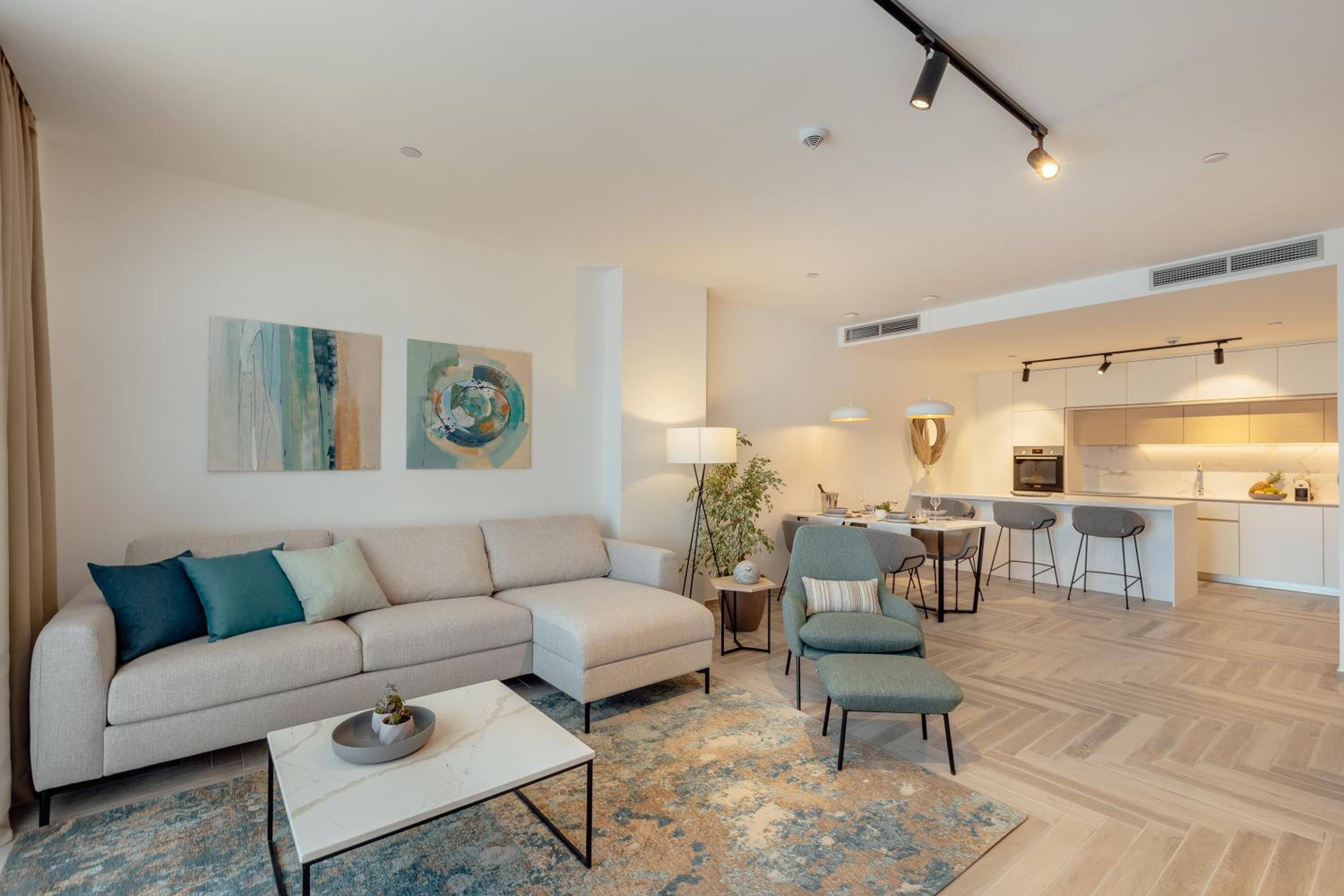 One-Bedroom Apartment with Street View - Residential Building