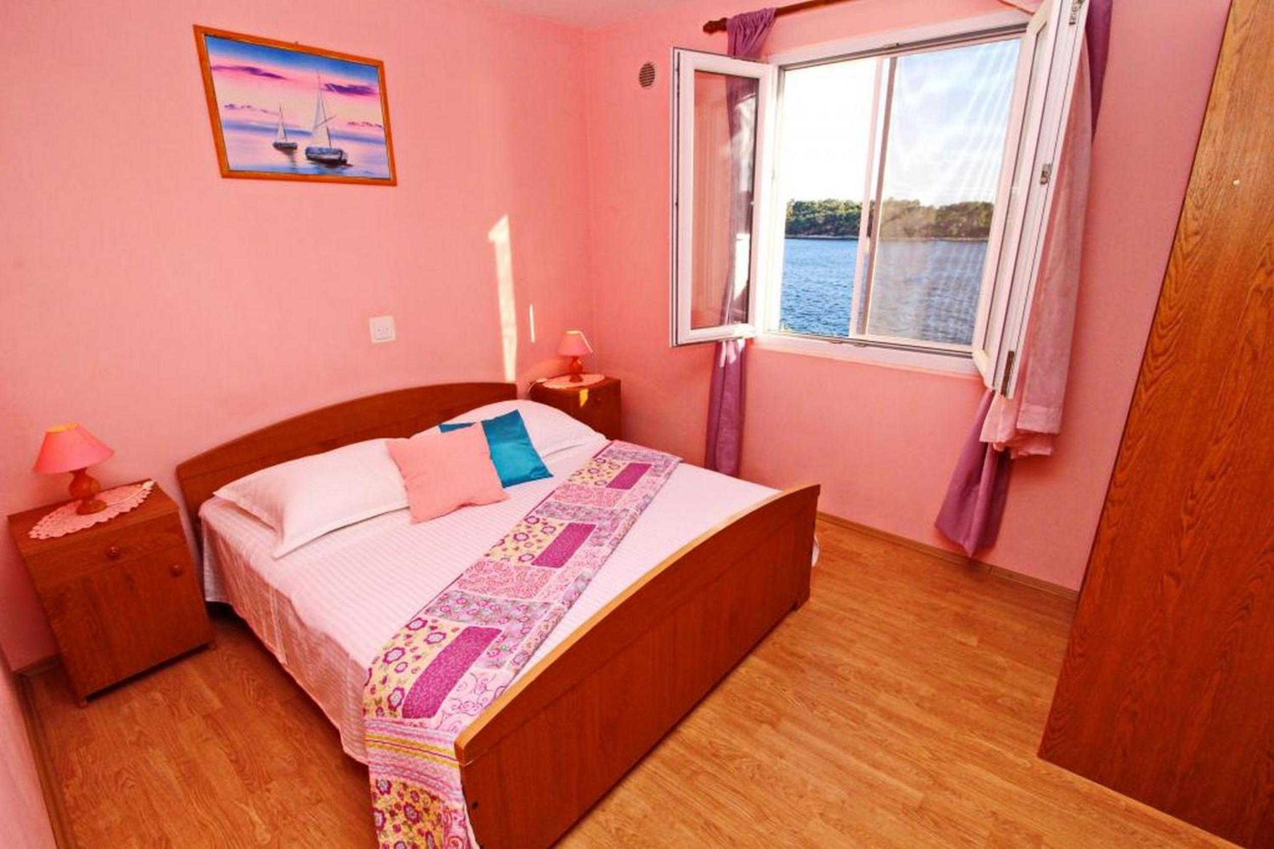Standard Two-Bedroom Apartment with Terrace and Sea View