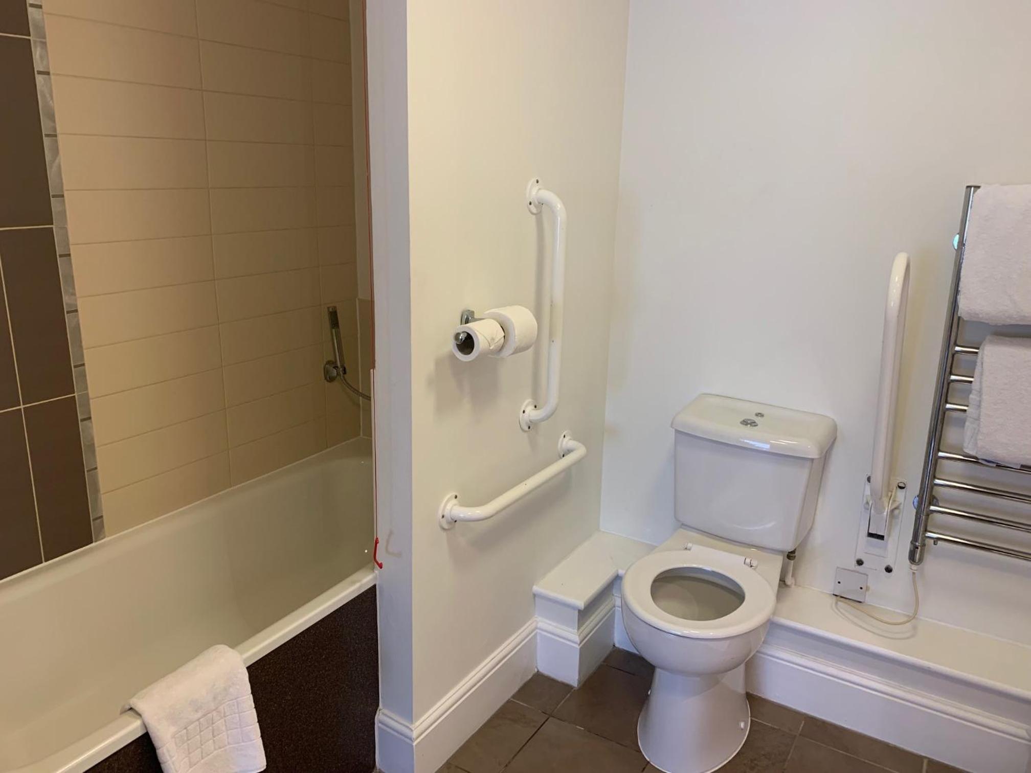 Large Twin Room photo 3