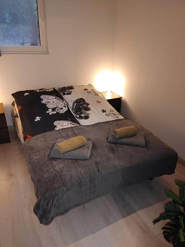 Two-Bedroom Apartment - Photo 19