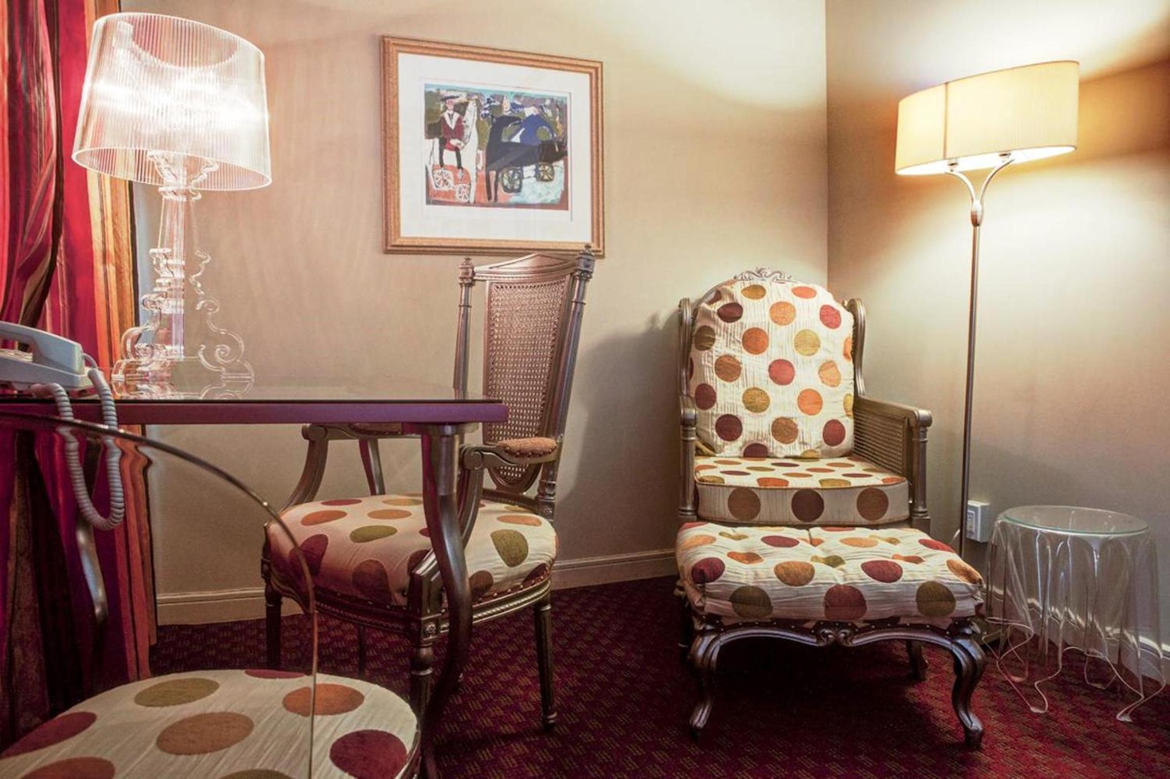 Deluxe Room - Photo 2