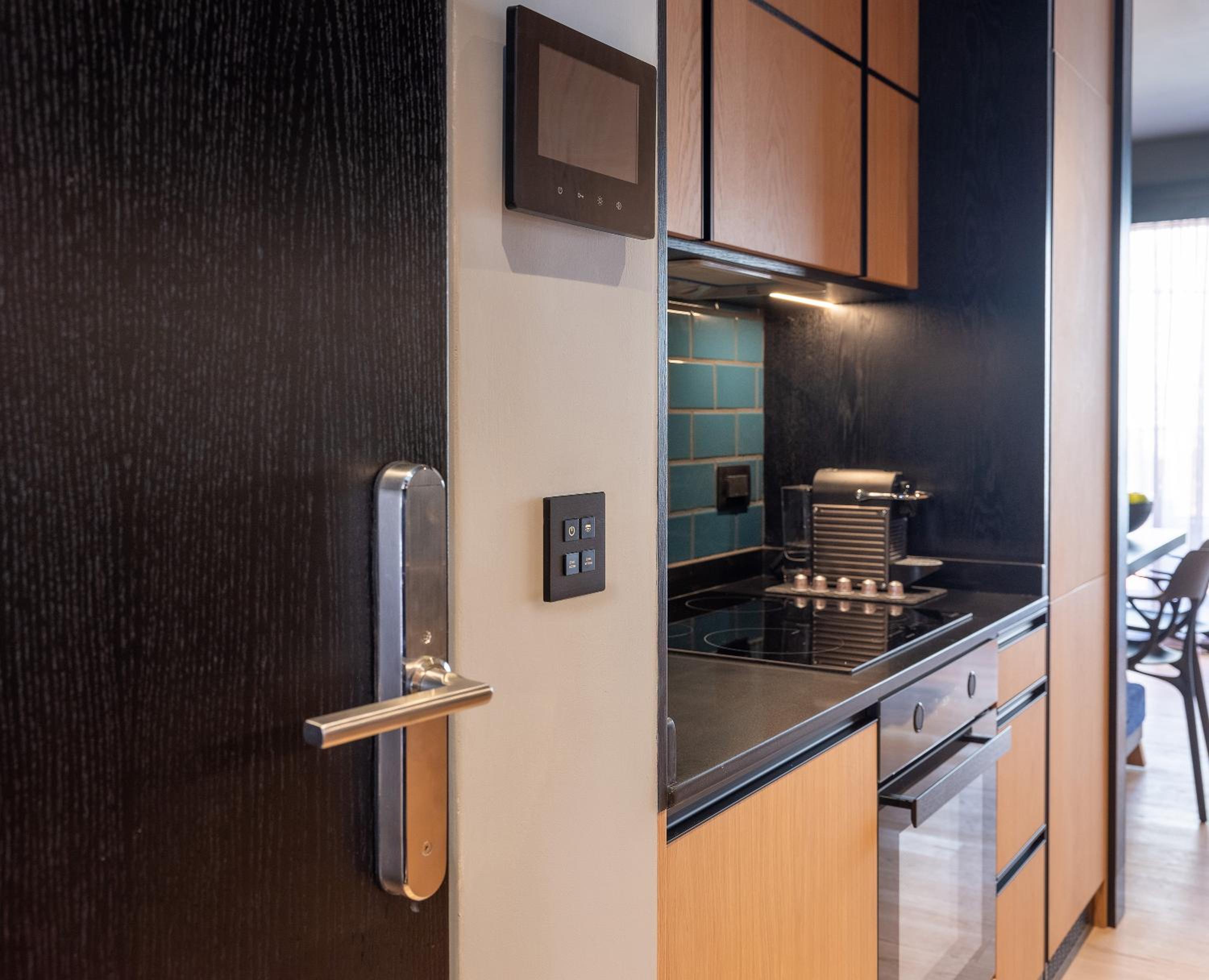 City Experience Suite - Photo 6