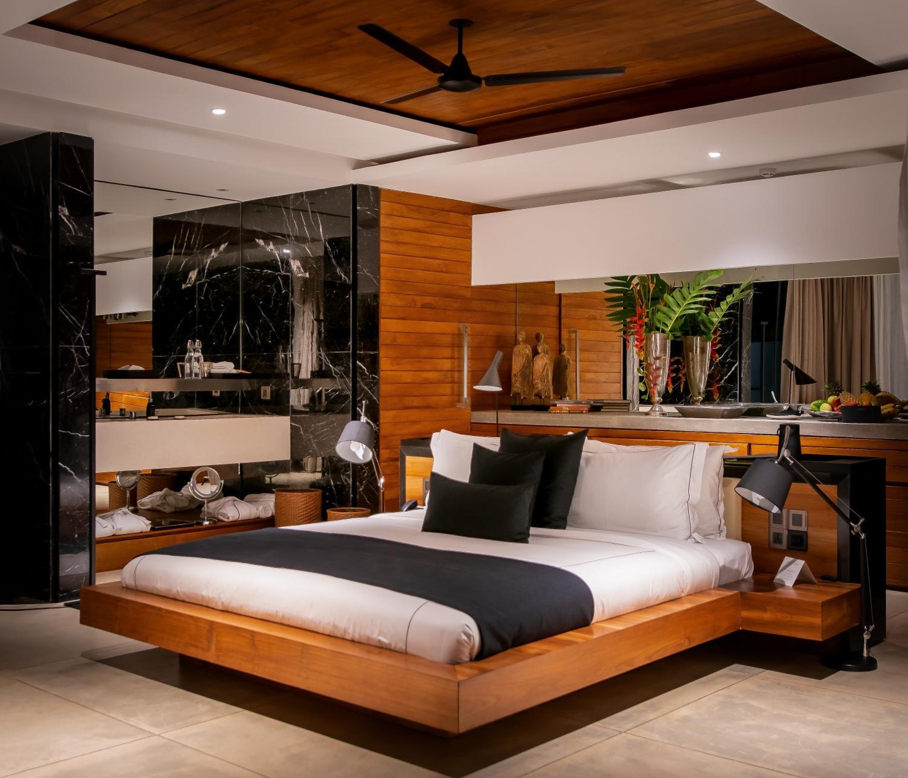 Contemporary Villa with Private Pool photo 3