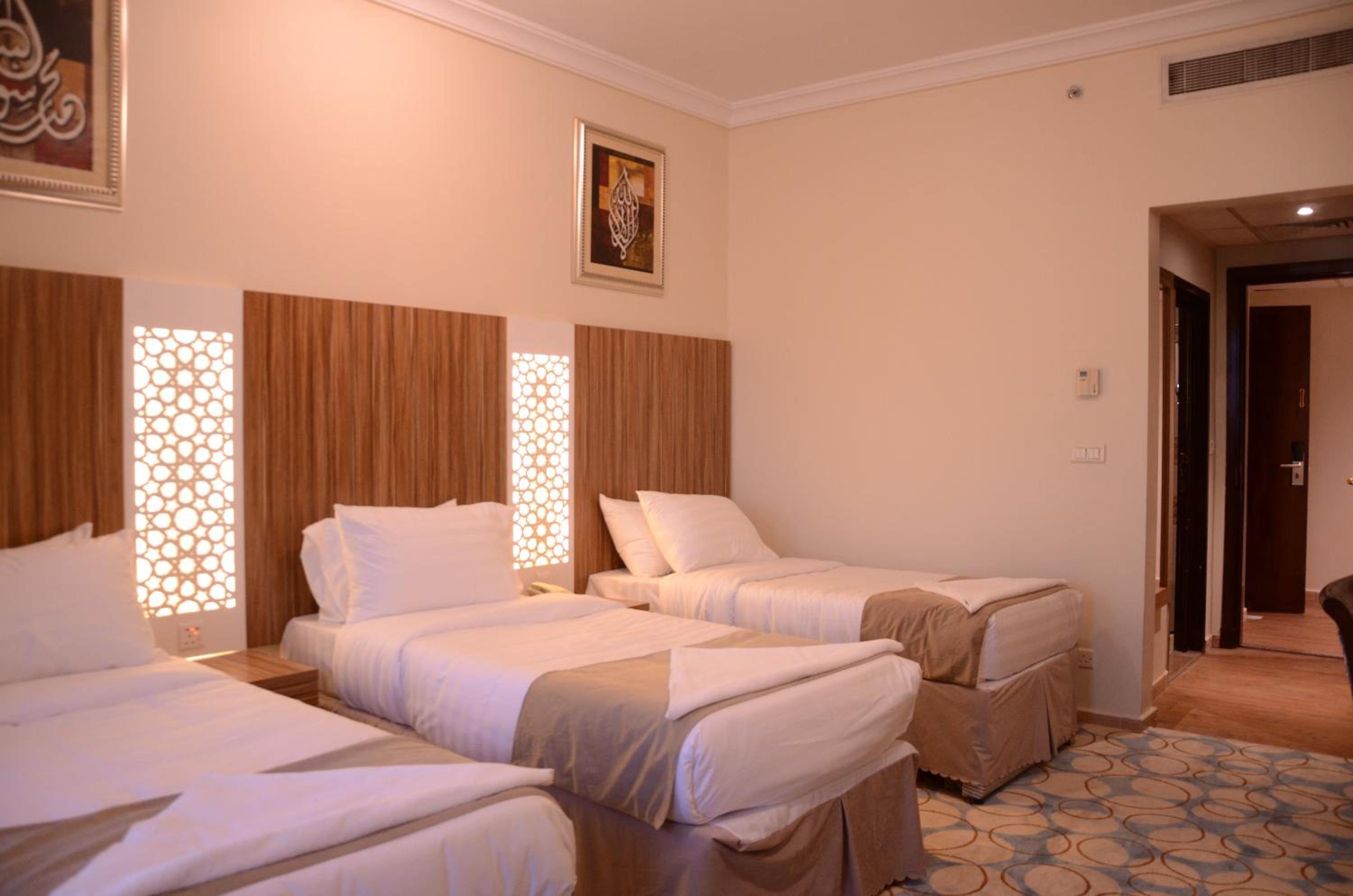 Triple Room - Photo 5