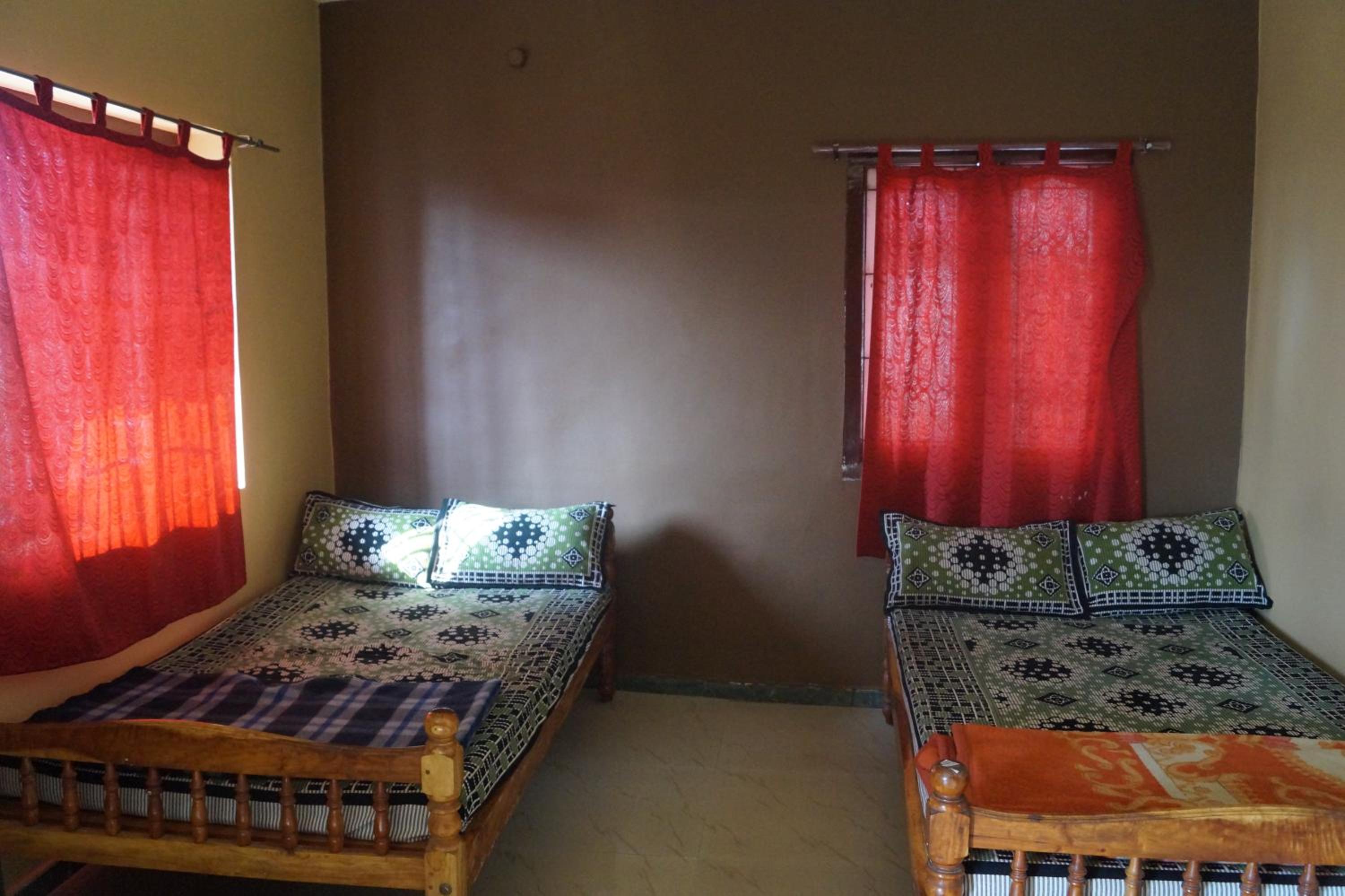 Economy Quadruple Room photo 2