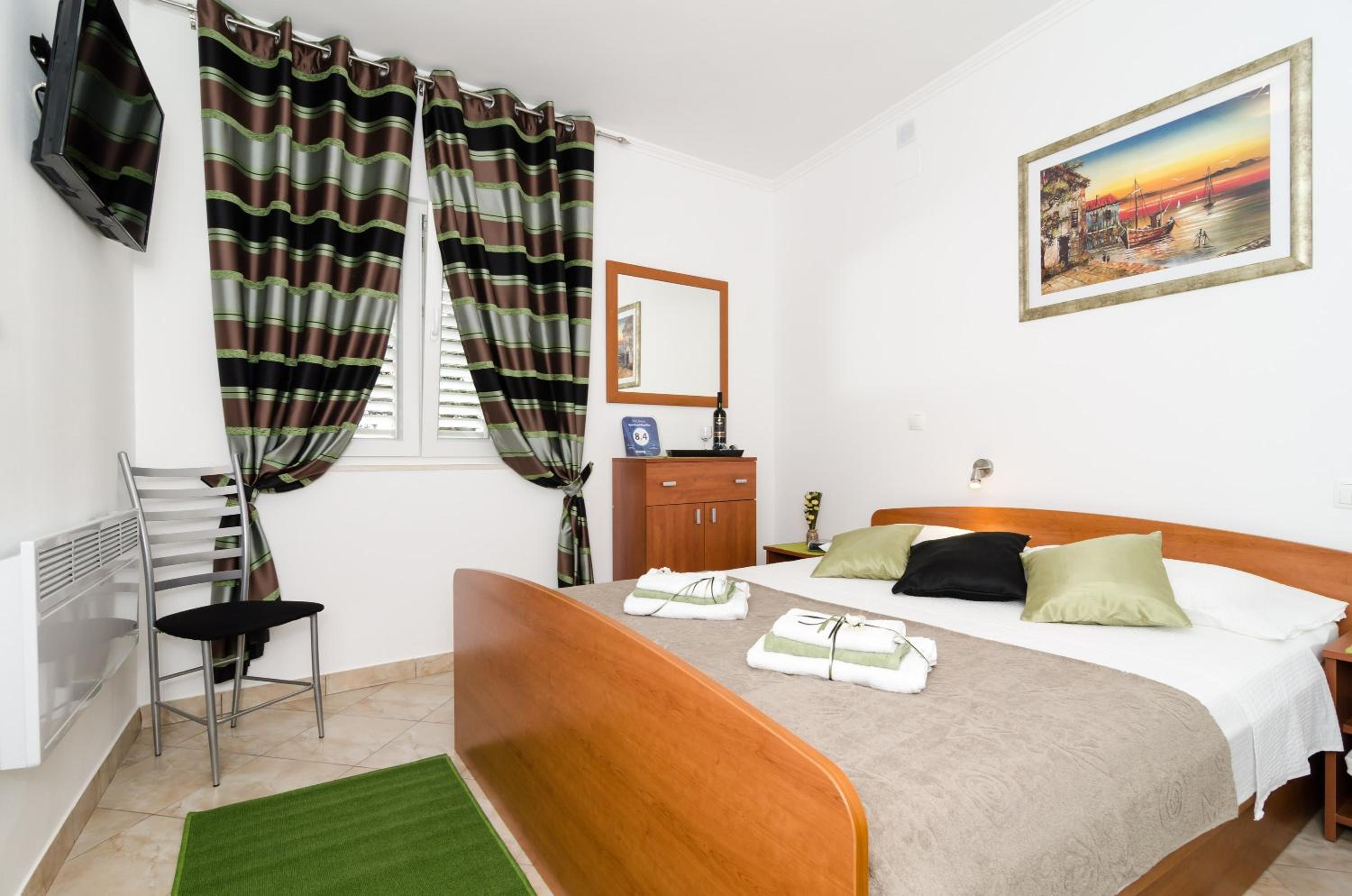 Studio Apartment with Sea View