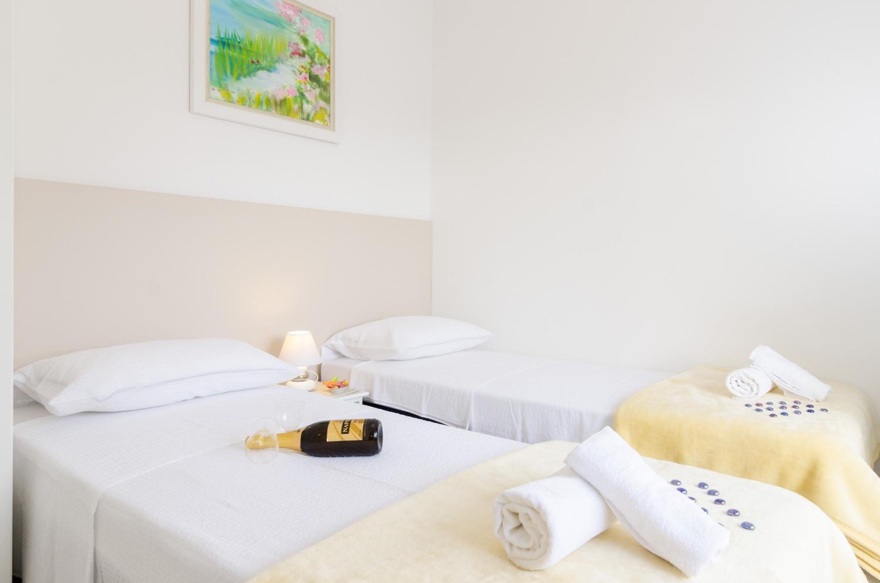 Double or Twin Room with Terrace