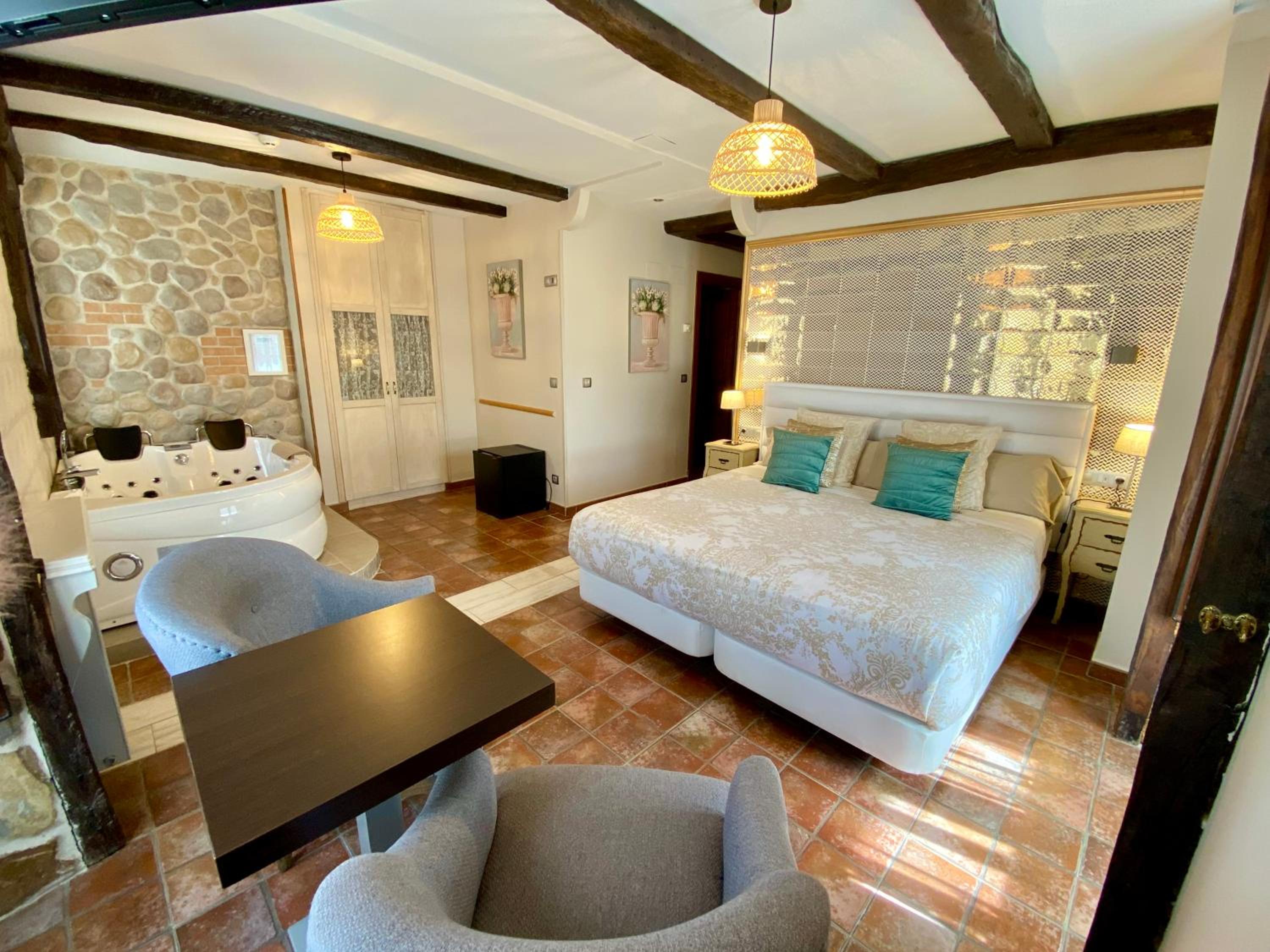 Suite Deluxe con Bañera de Hidromasaje