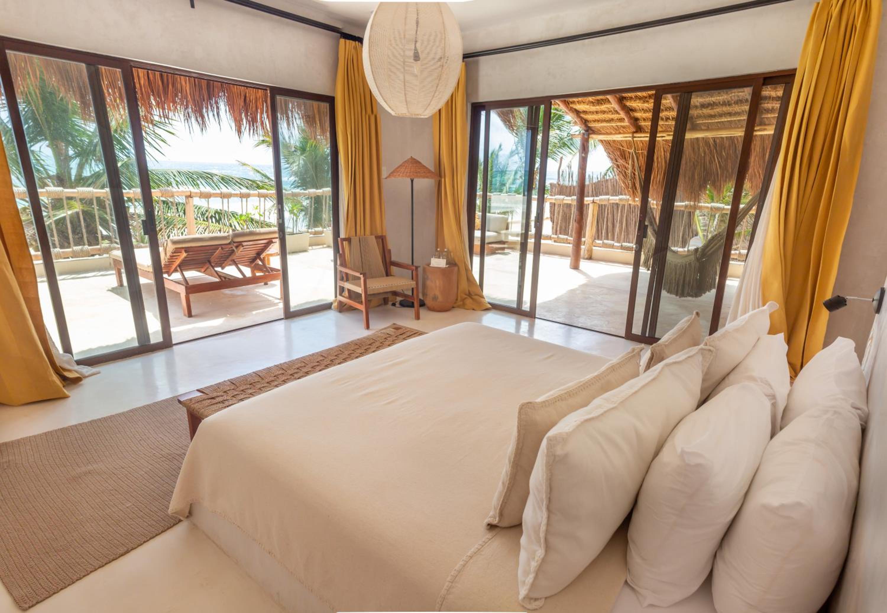 Sunrise Master Suite
