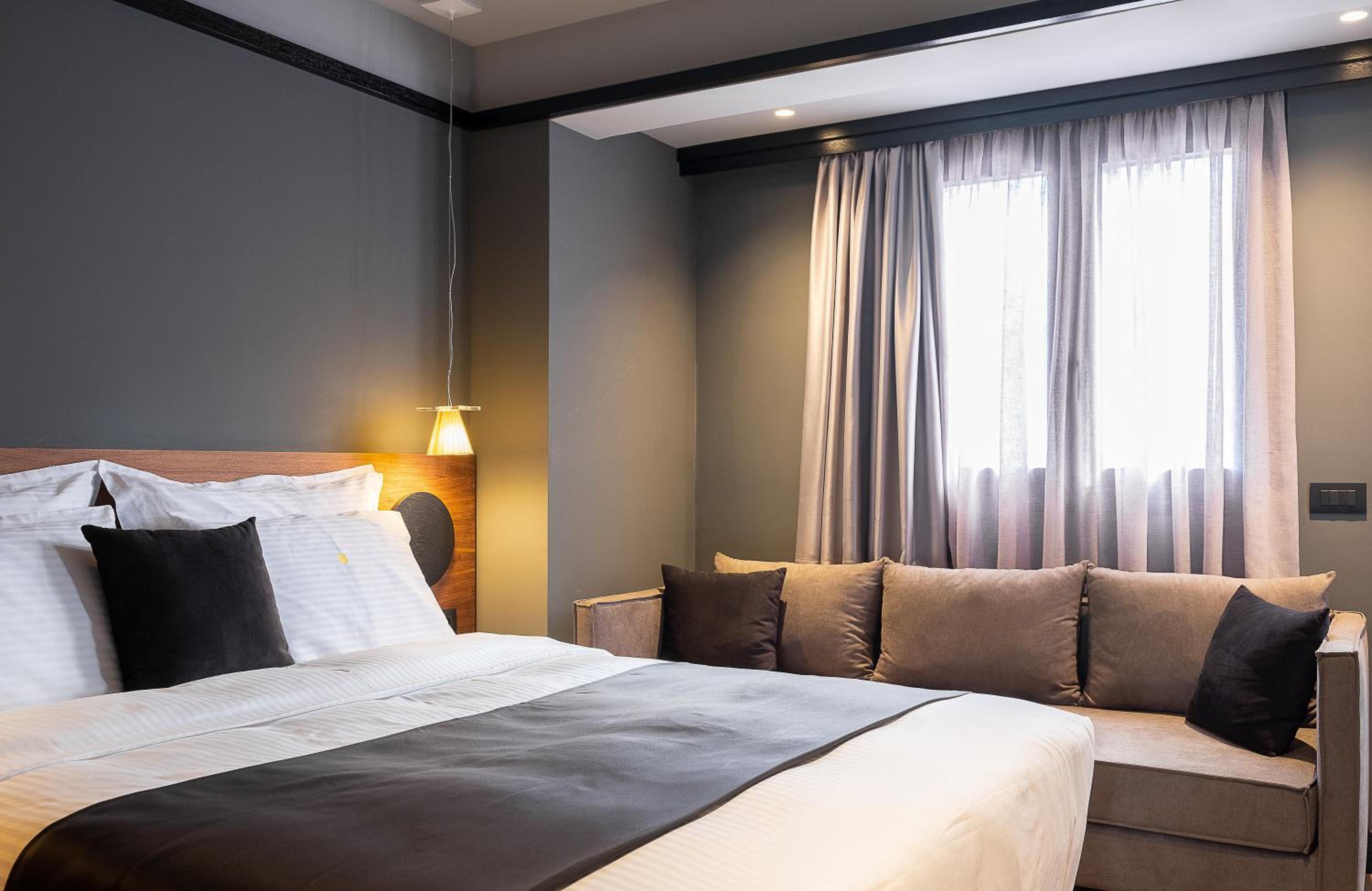 Exclusive City Escape Suite - Photo 10