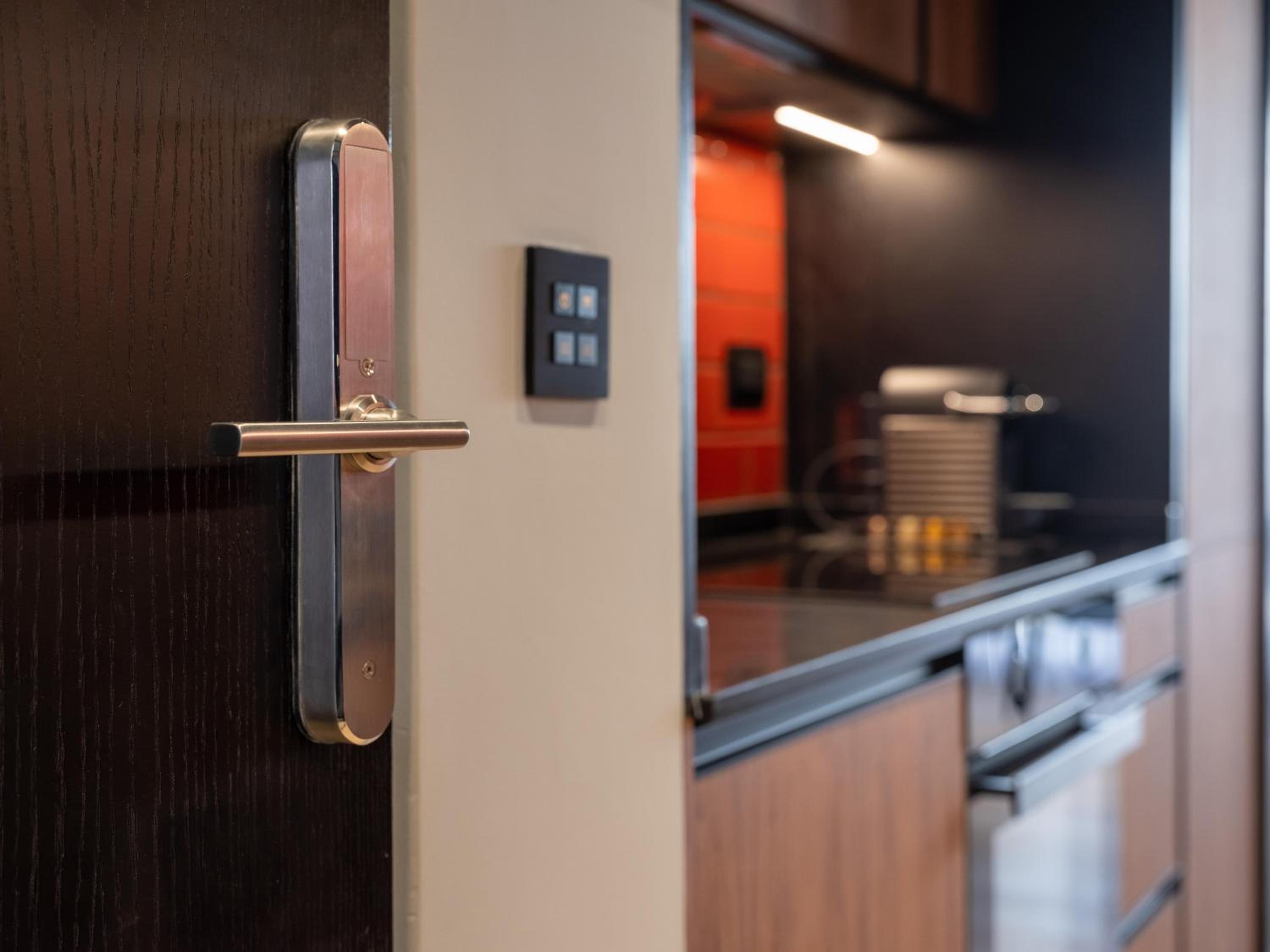 Exclusive City Escape Suite - Photo 25