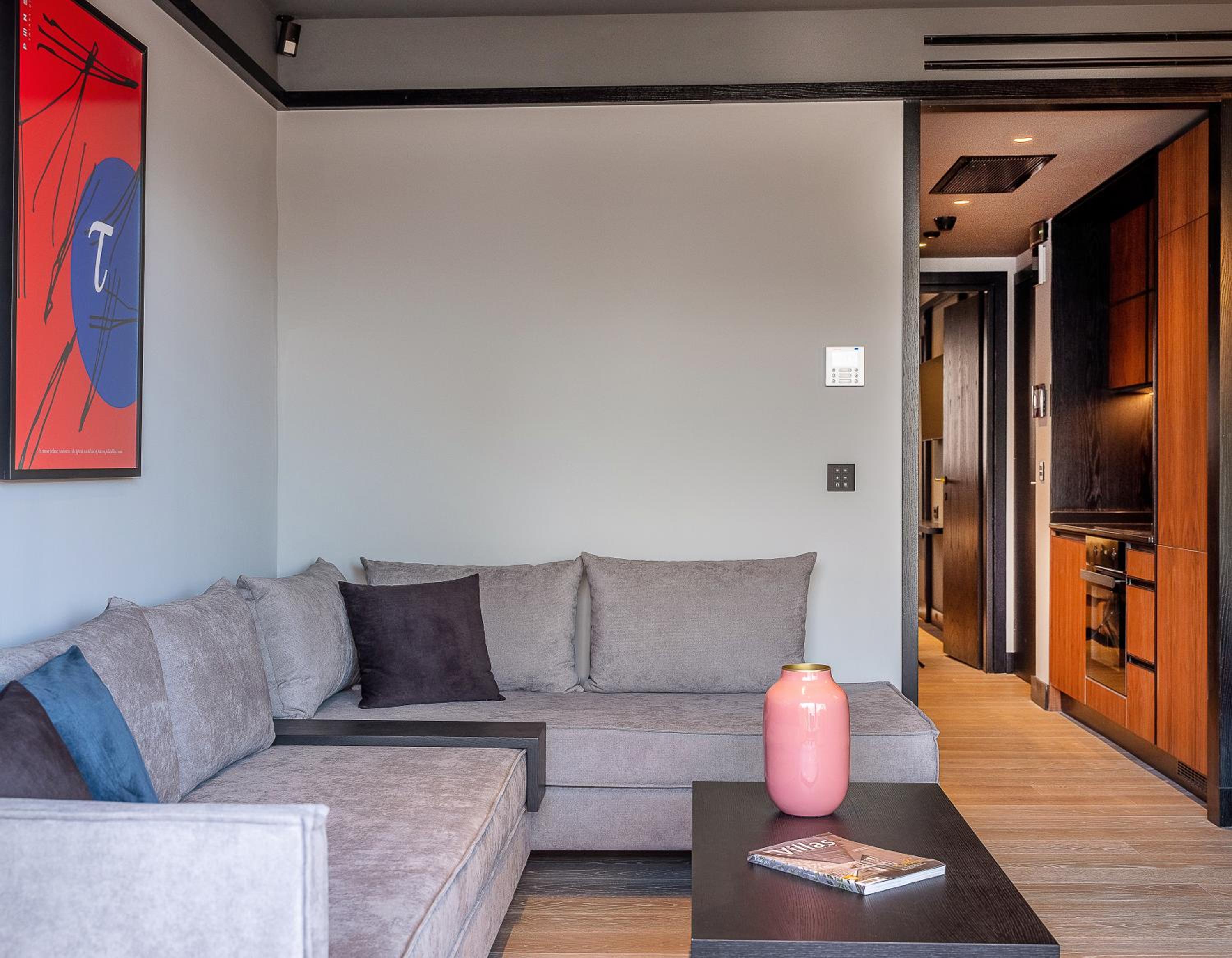 Exclusive City Escape Suite - Photo 23