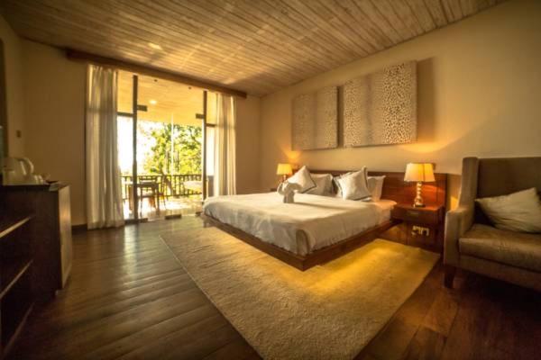 Deluxe Double Room with Sea View photo 2