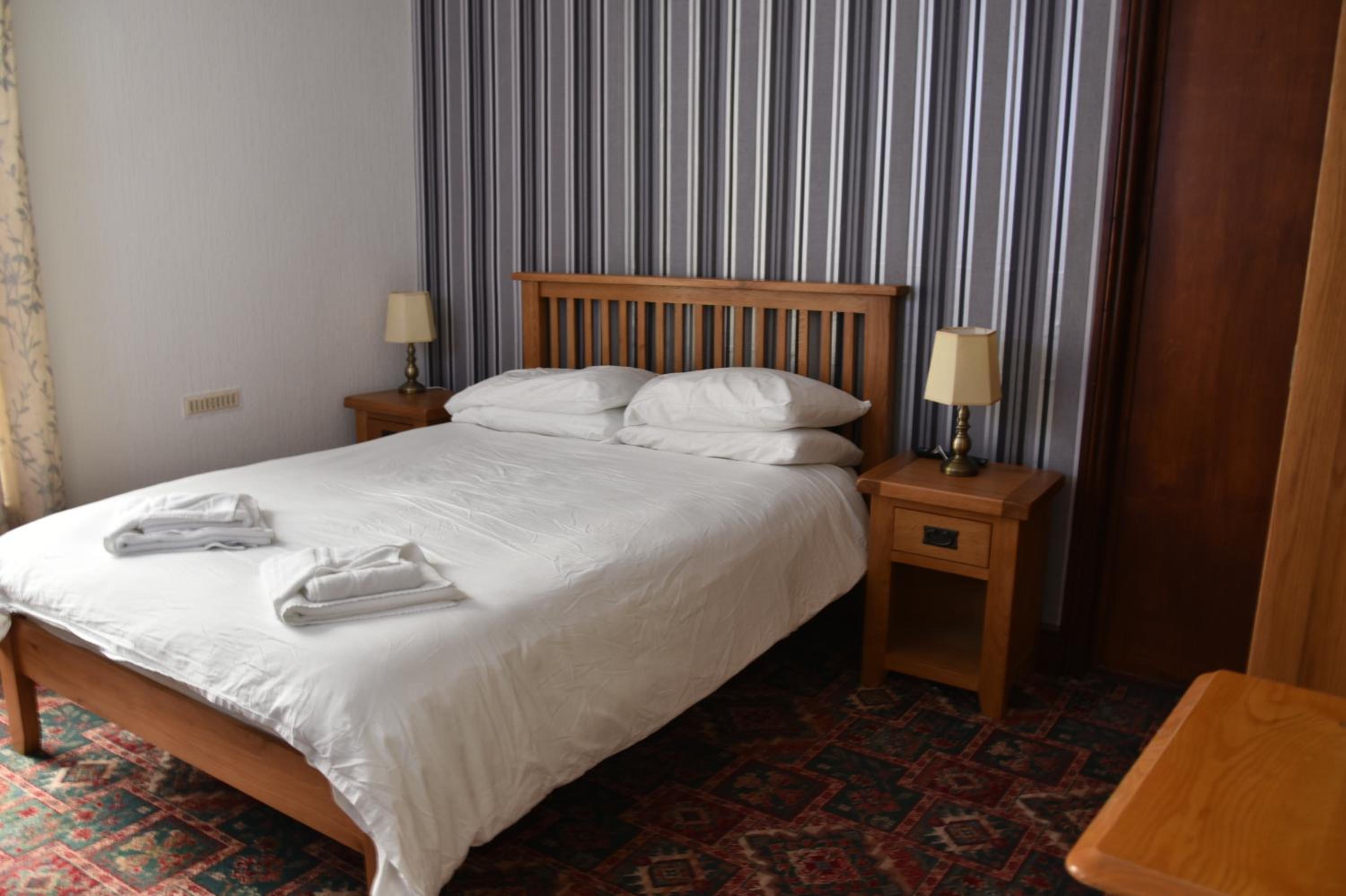 Budget Double Room - Photo 1