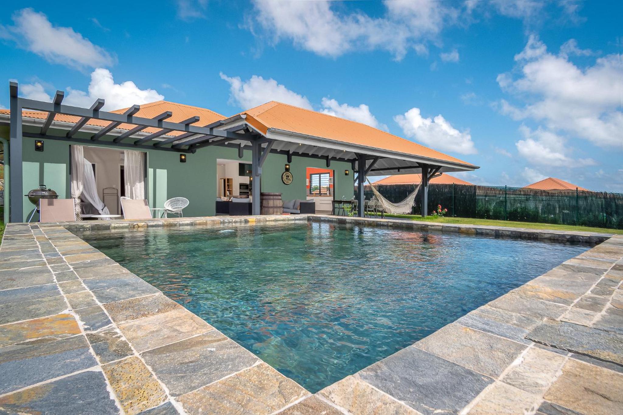 Three-Bedroom Villa photo 1