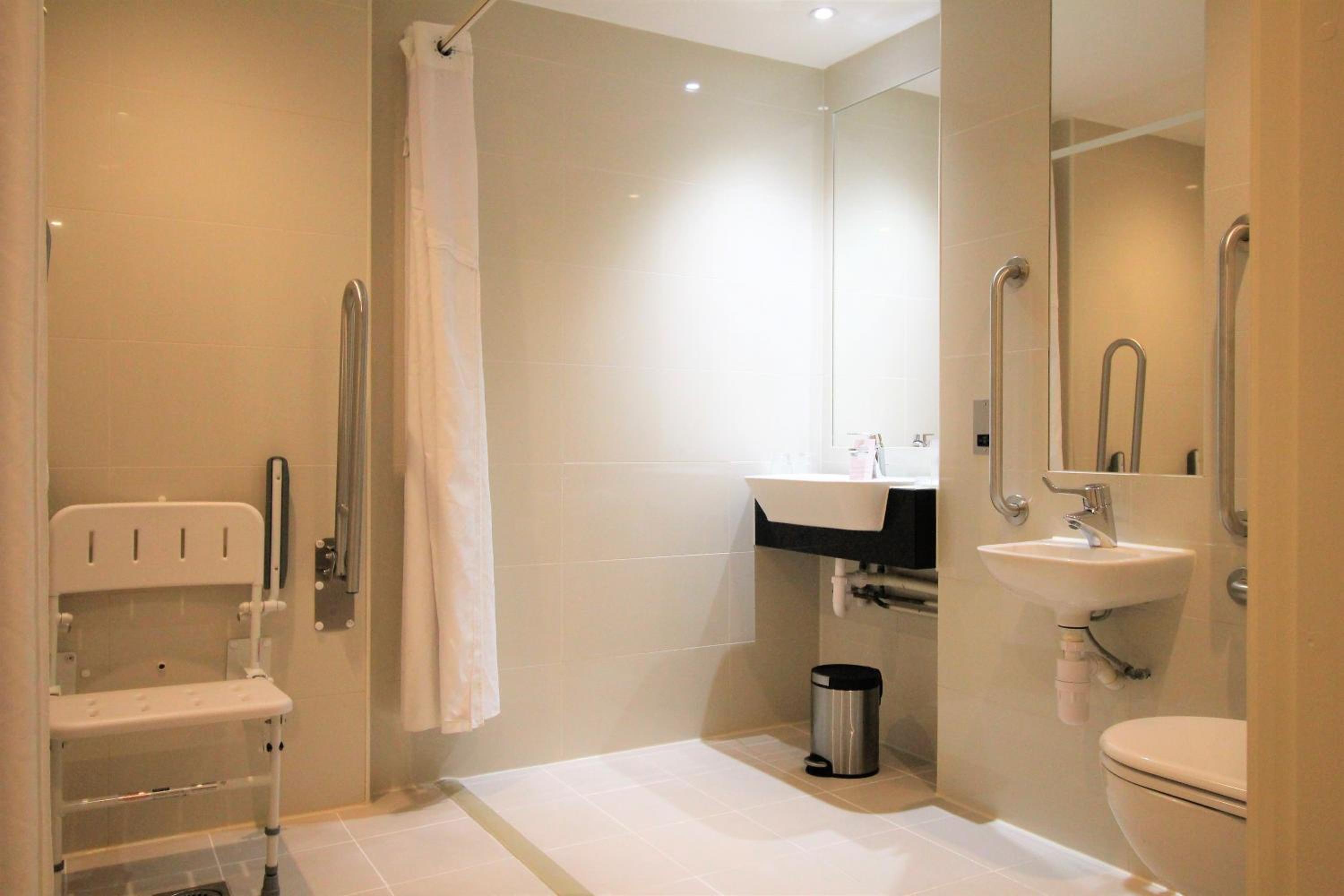 Standard King Room - Disability Access