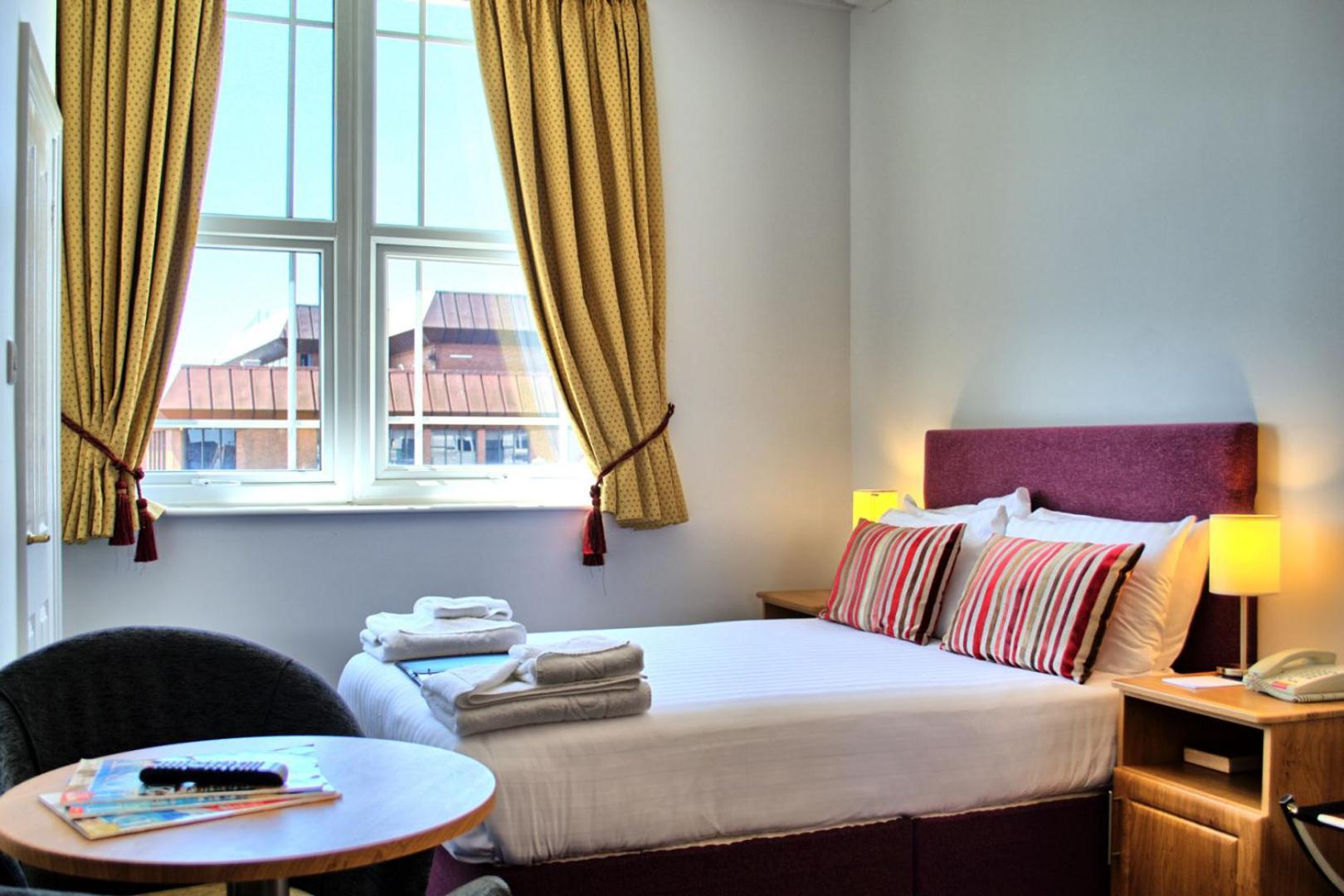Double Room - Photo 3