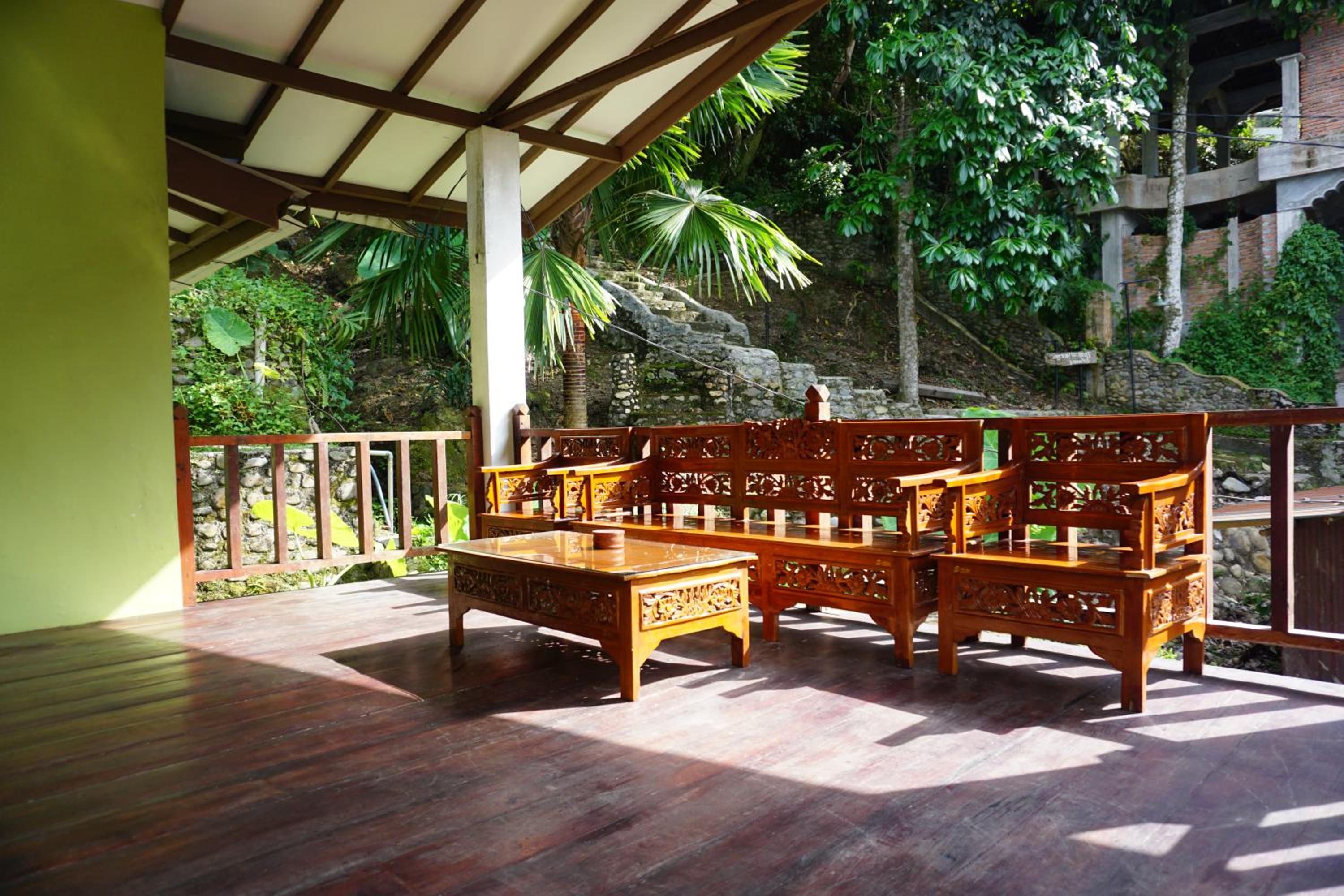 Deluxe Double Room with Balcony photo 2