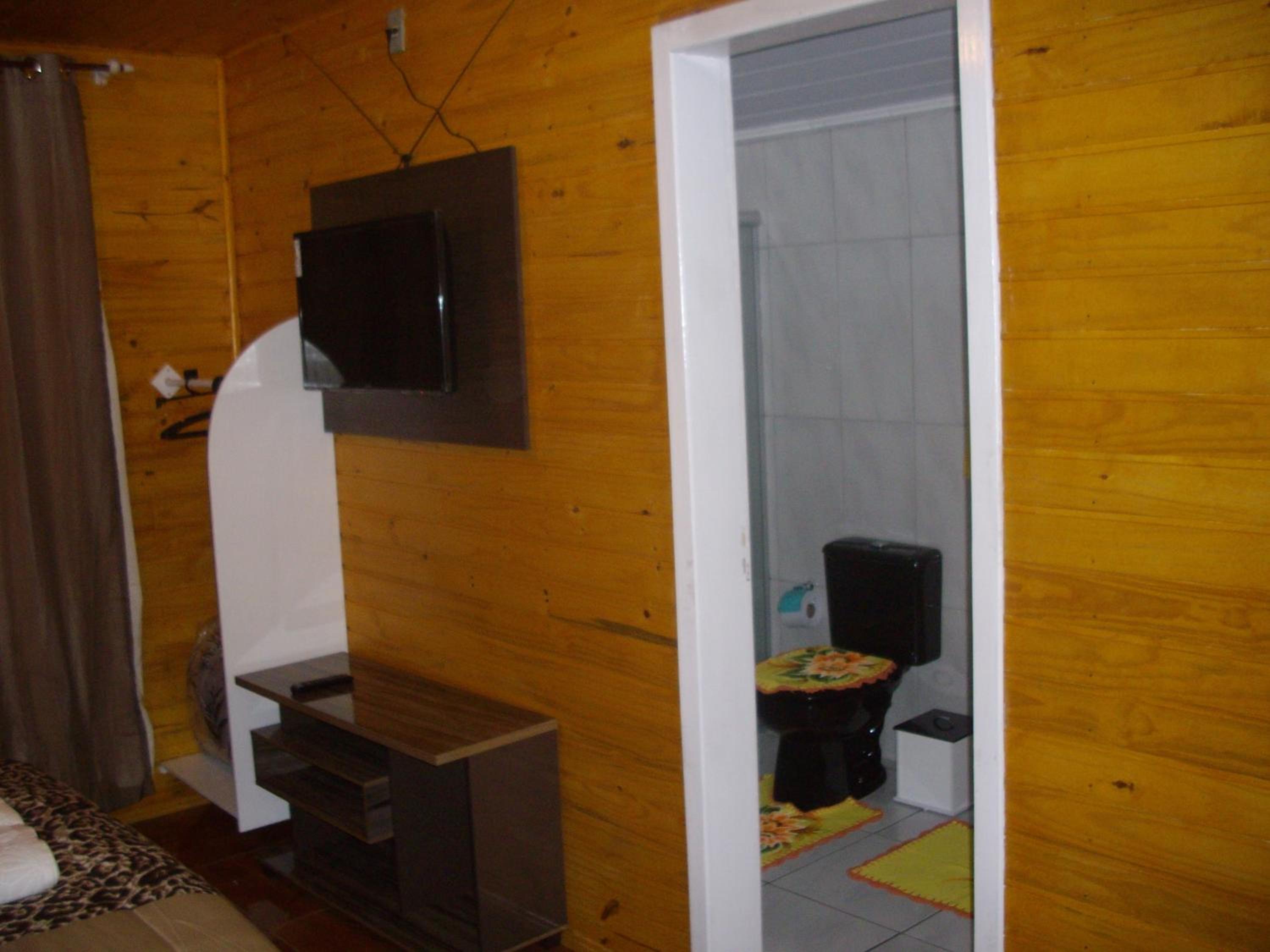 Chalet (2 Adults) photo 3