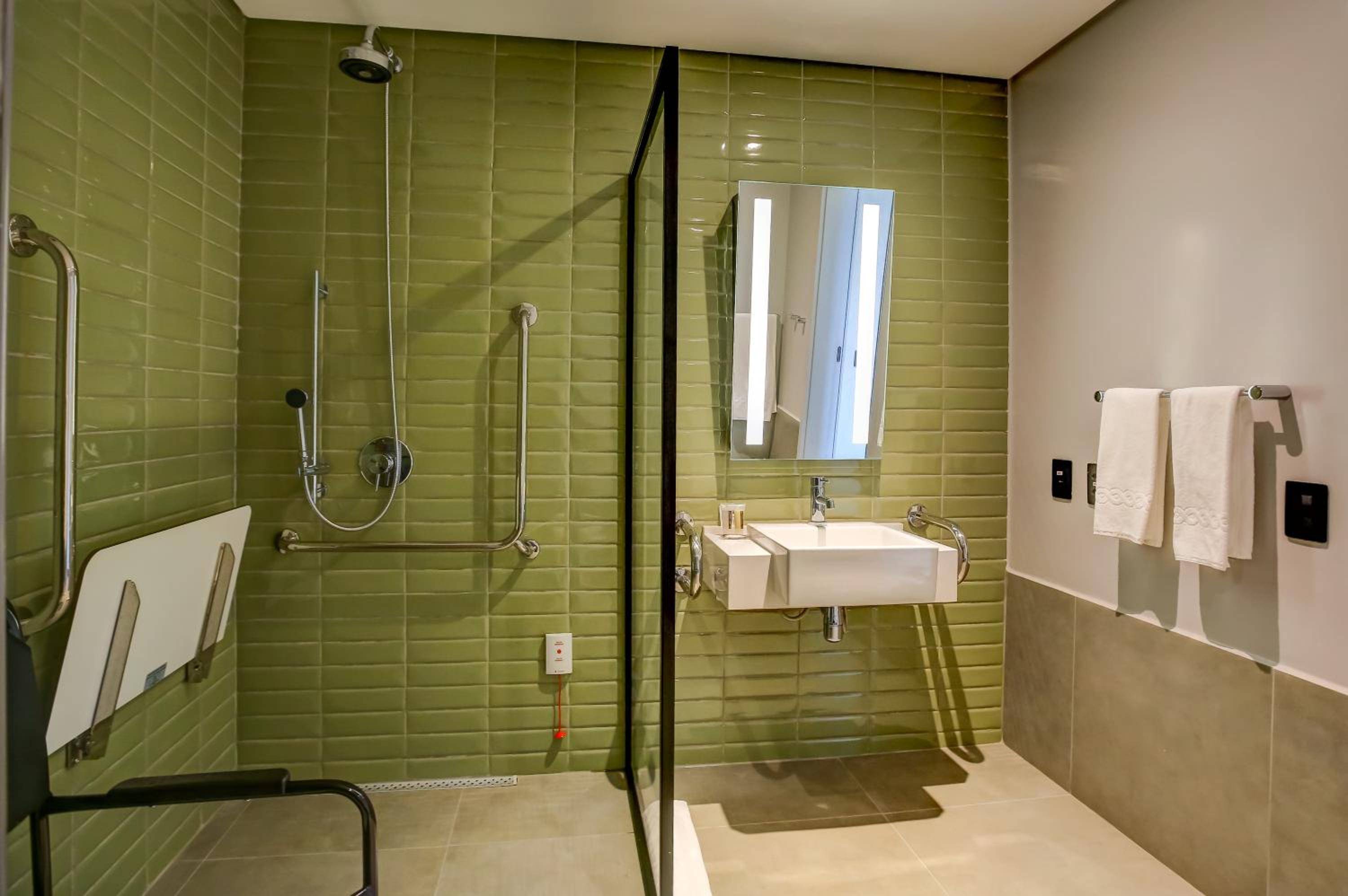 Double Room - Disability Access - Photo 8