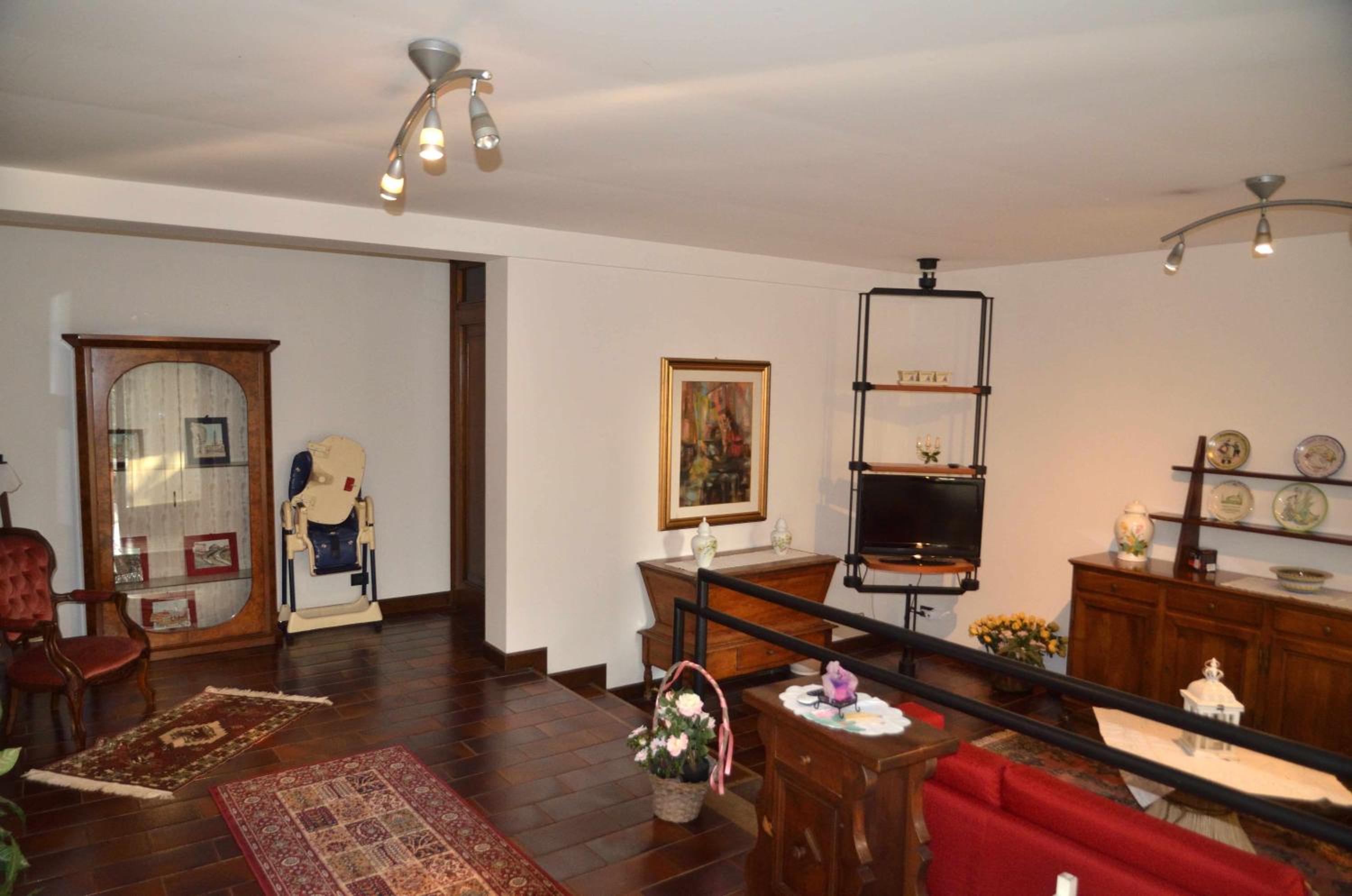 Three-Bedroom Apartment photo 1