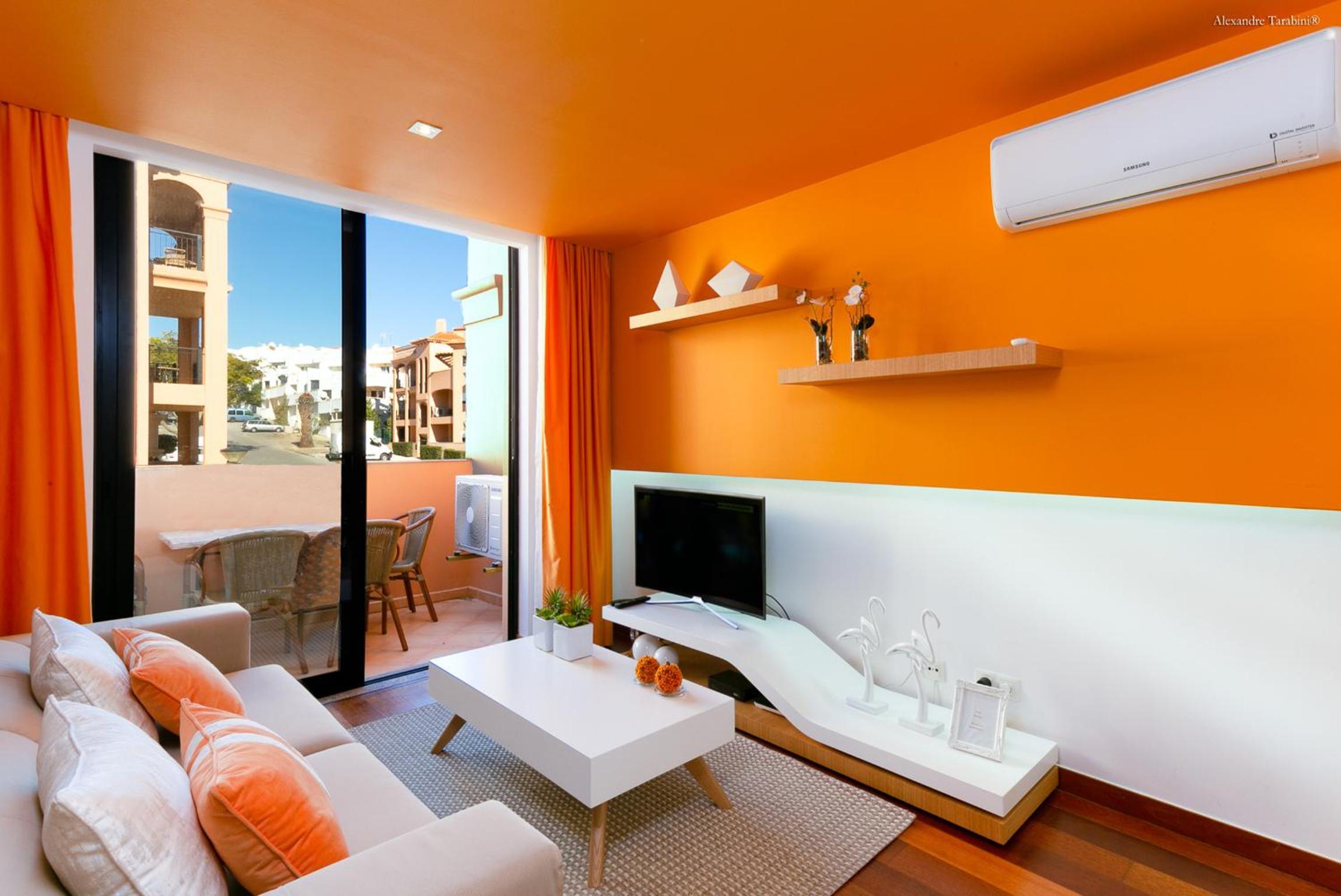 Apartment with Pool View  photo 1
