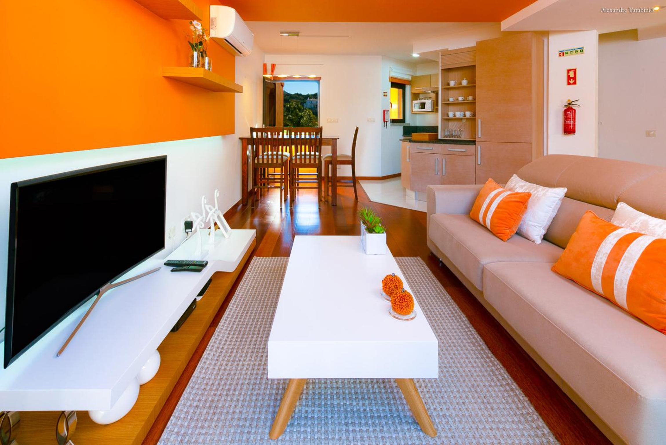Apartment with Pool View photo 3
